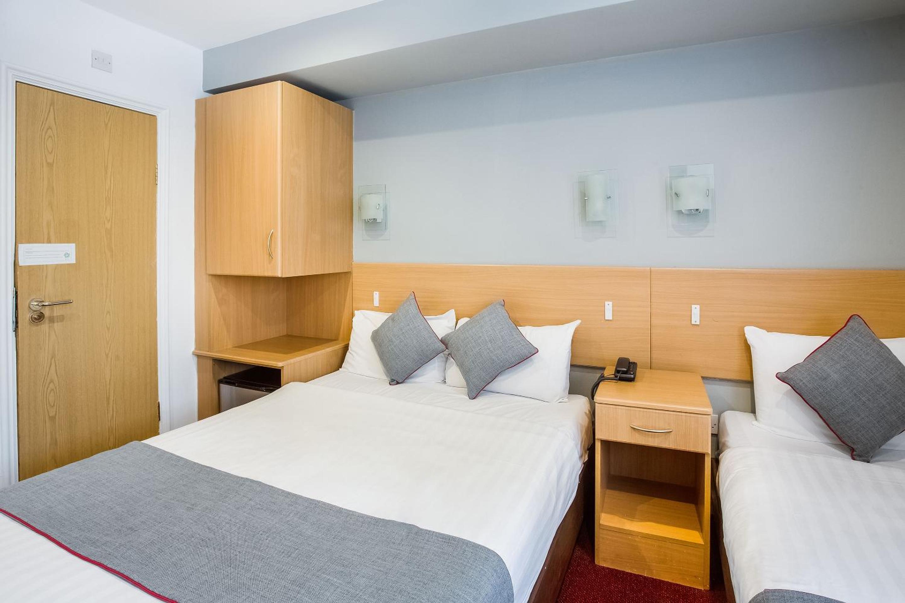 Deluxe Triple Room photo 1