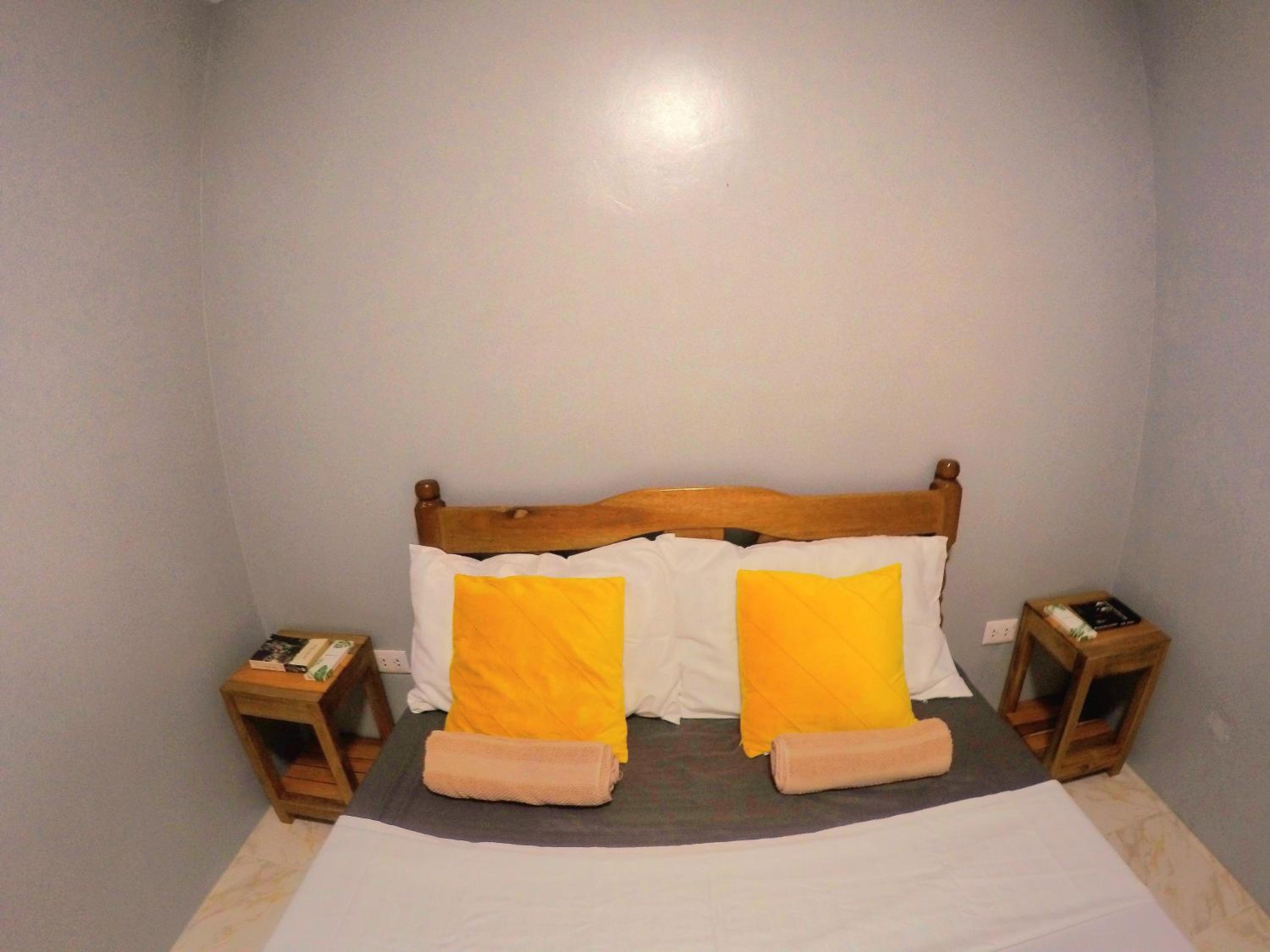 Deluxe Queen Room - Photo 5