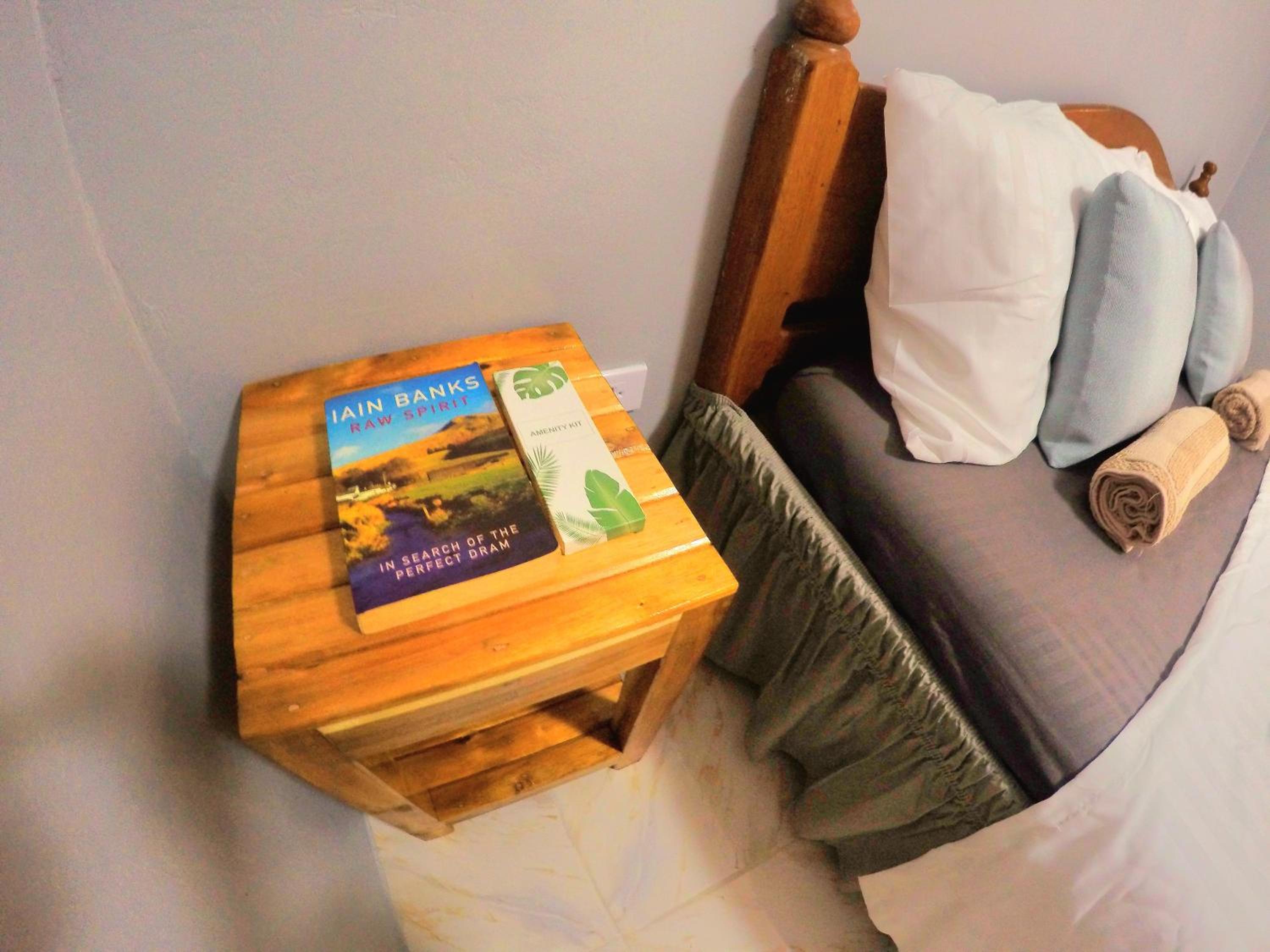 Deluxe Queen Room - Photo 6