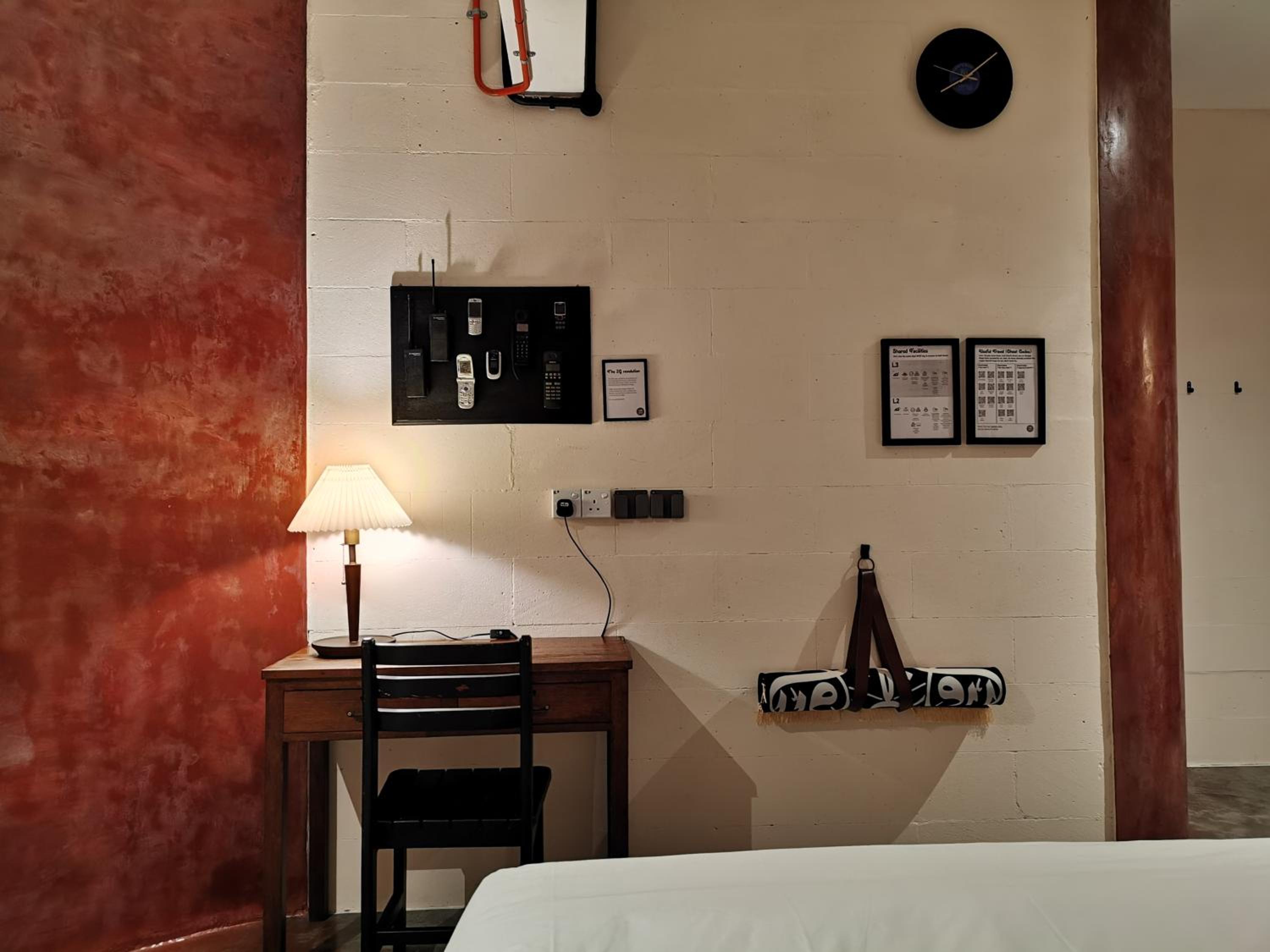 Quadruple Room with Private Bathroom - Photo 4