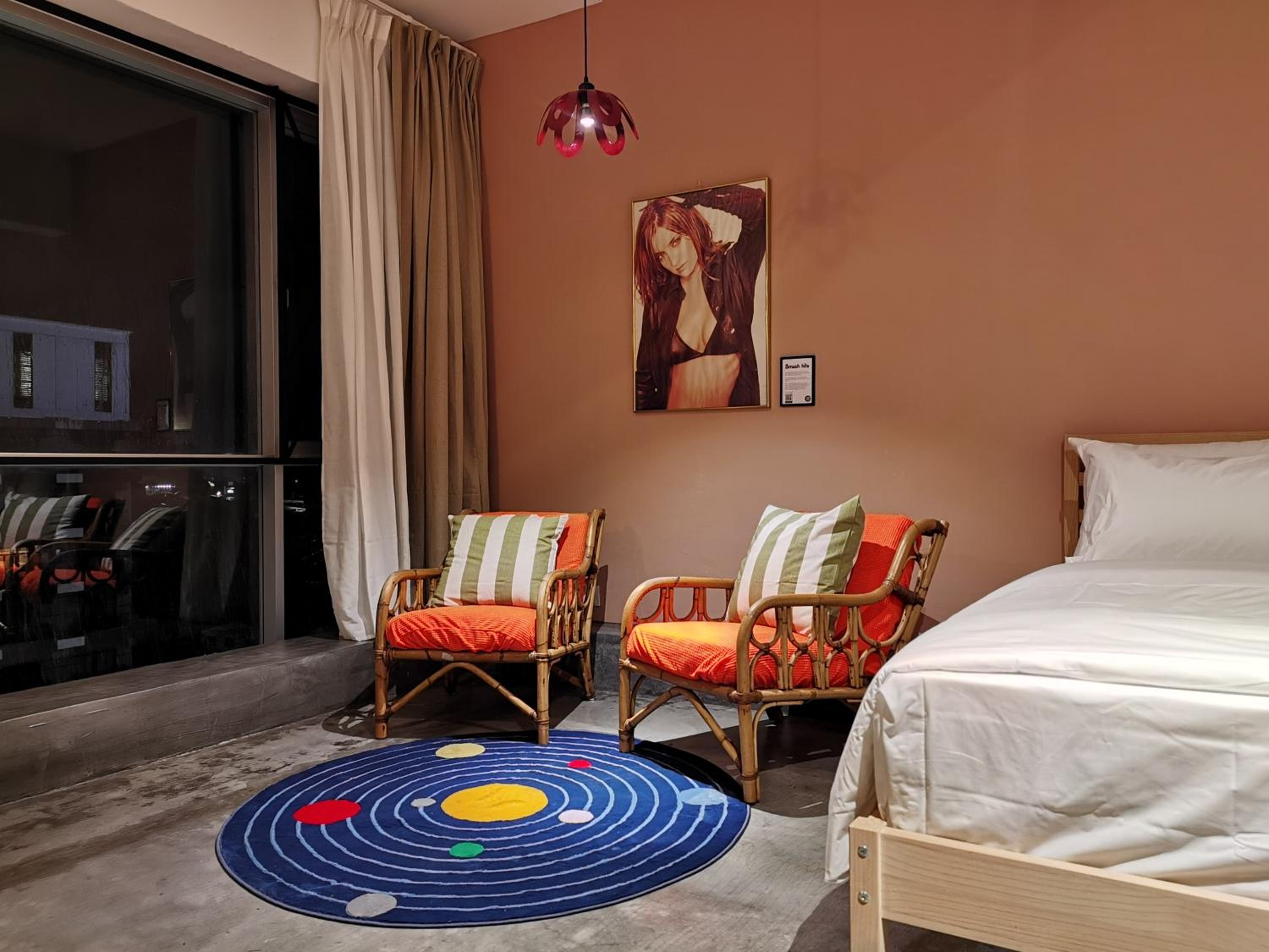 Quadruple Room with Private Bathroom - Photo 6