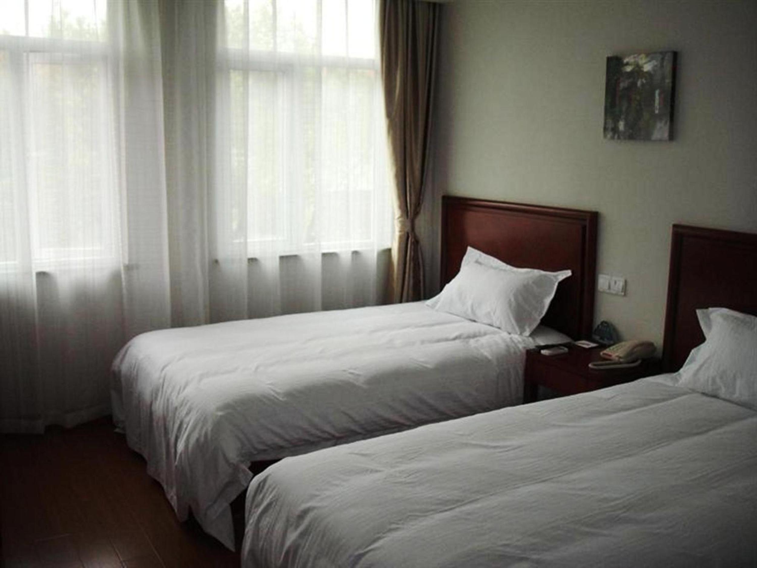 Mainland Chinese Citizens - Deluxe Twin Room photo 2