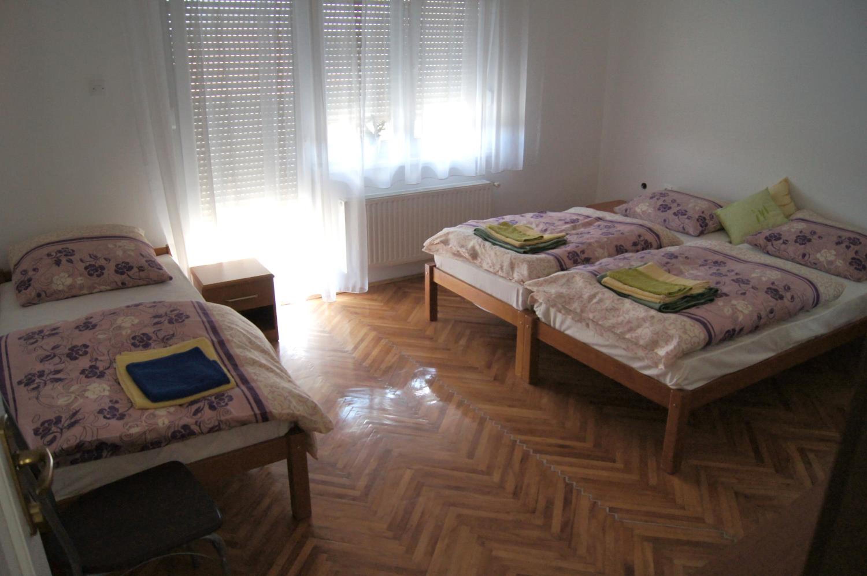 Triple Room with Private Bathroom photo 2