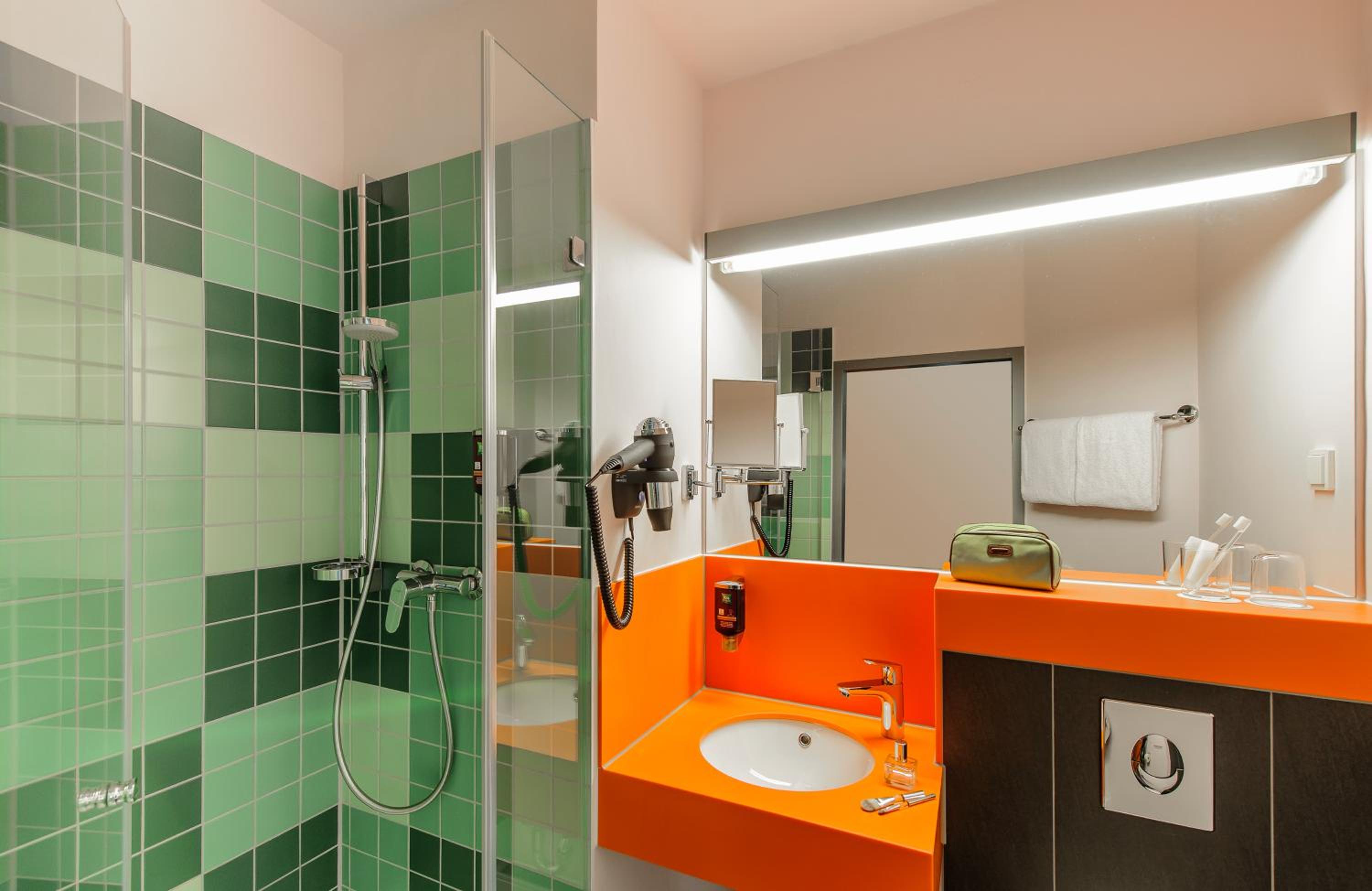 Standard Double Room - Photo 6