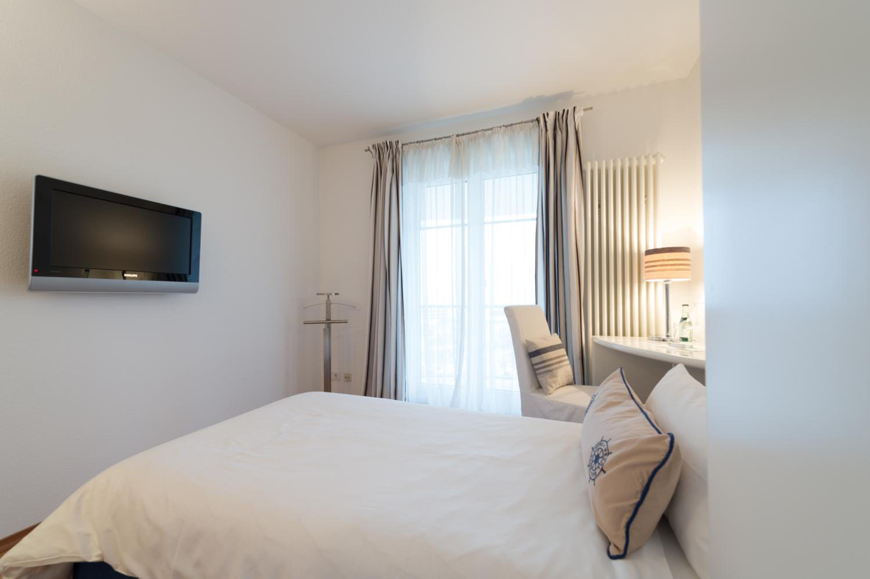 Single Room photo 3