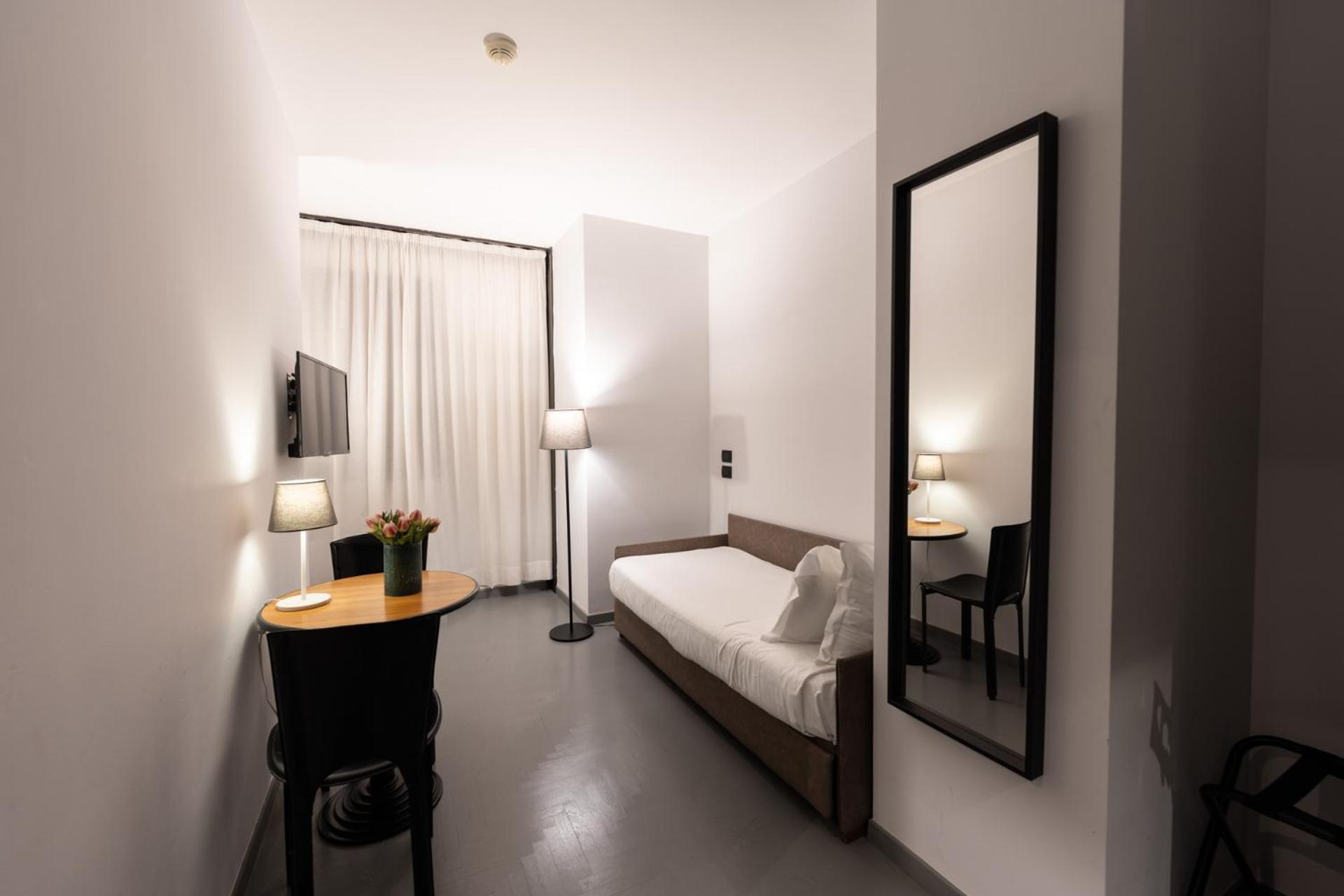 Deluxe Triple Room - Photo 1