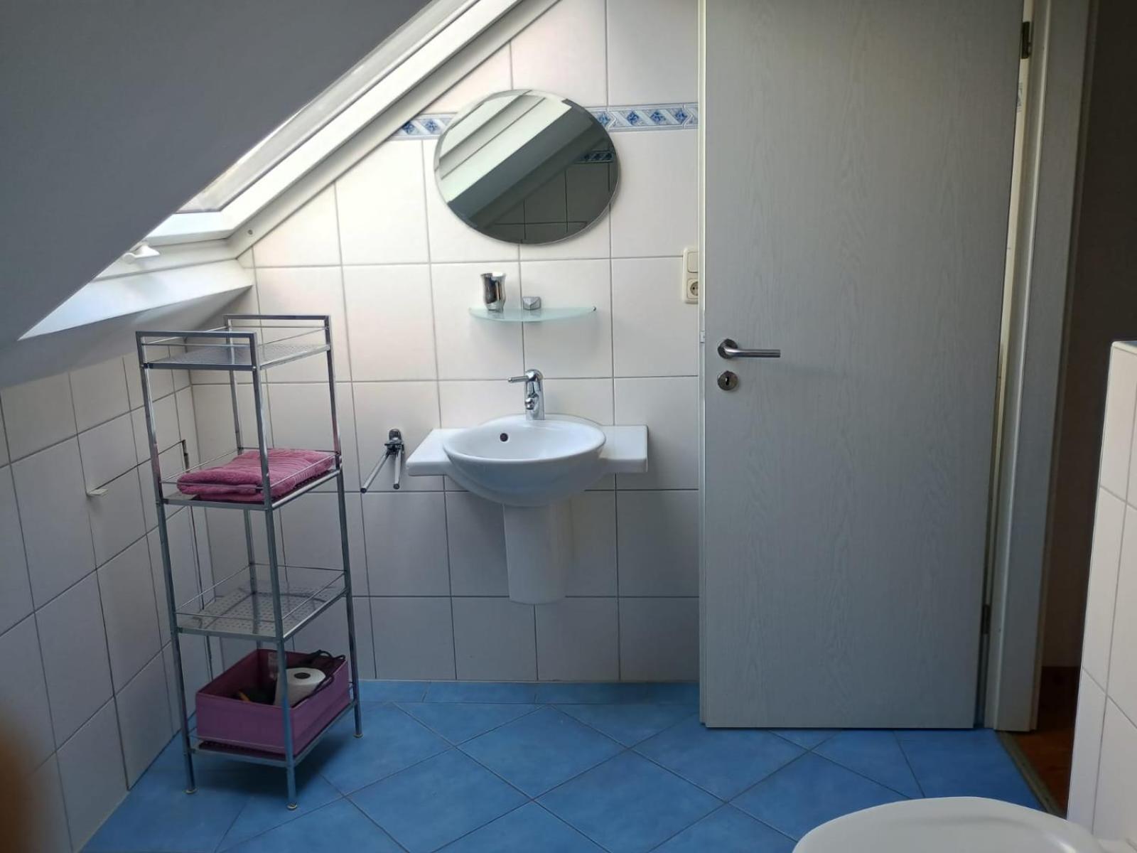 Apartment with Balcony photo 3