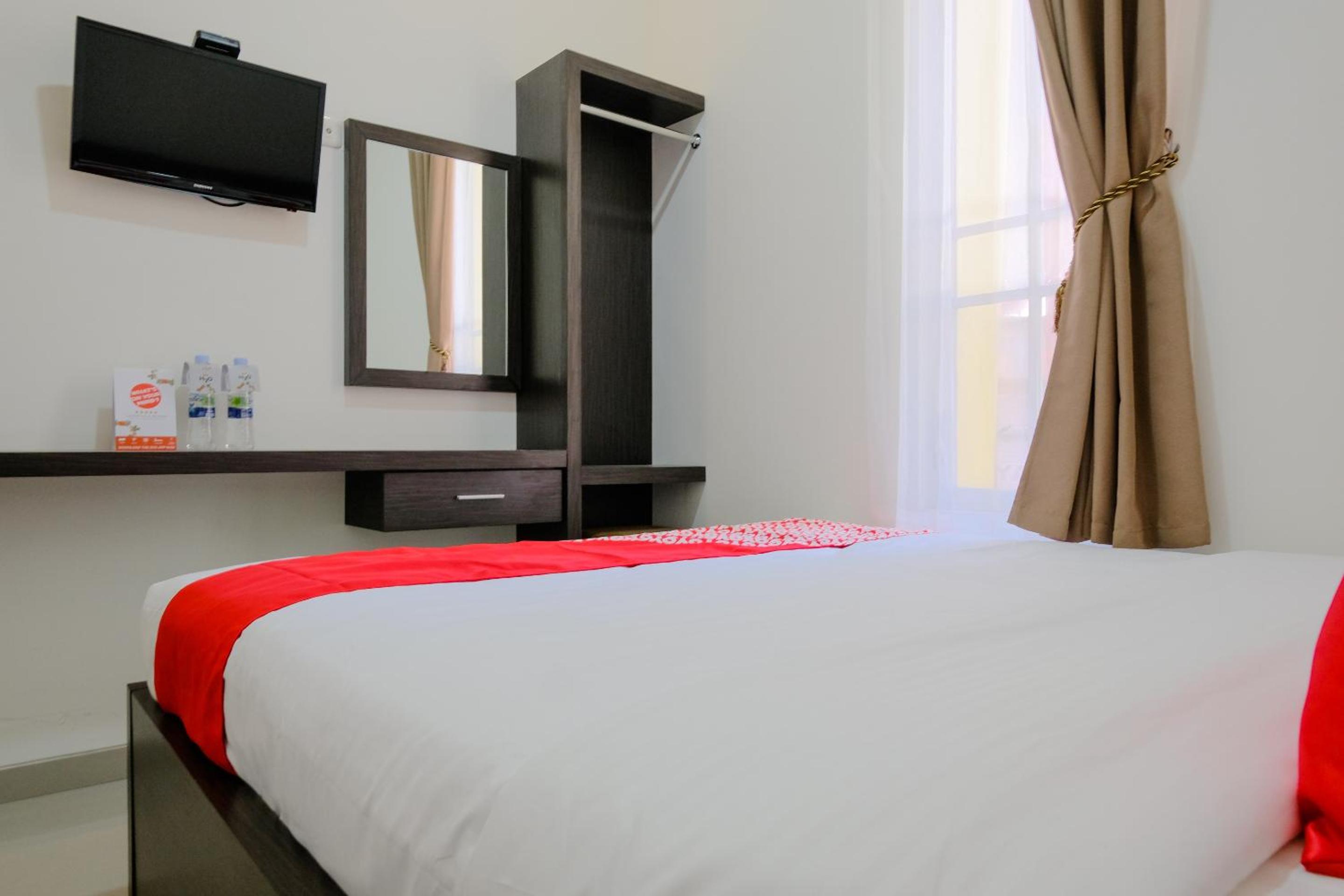 Deluxe Double Room photo 2