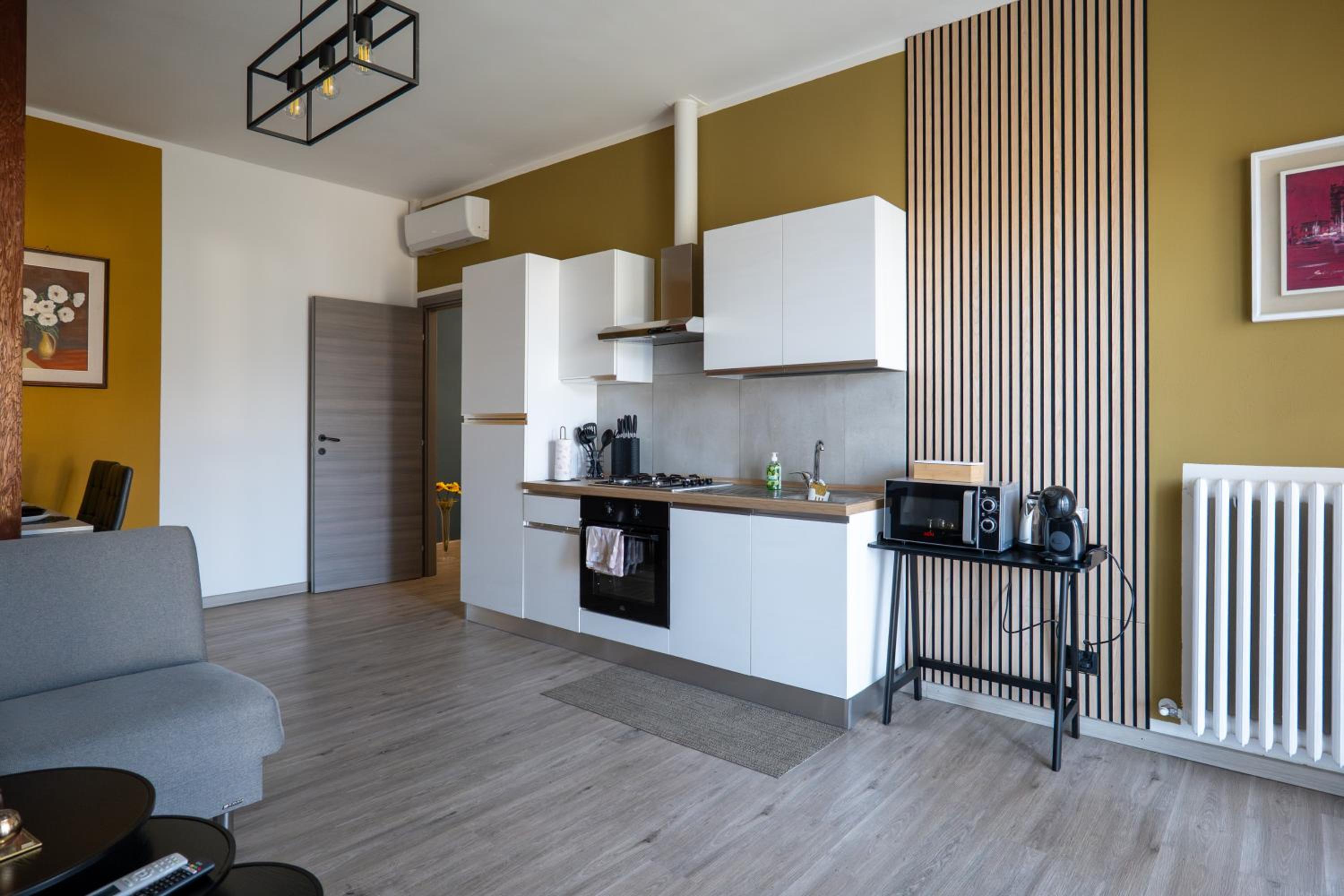 Apartment with View and Balcony photo 2