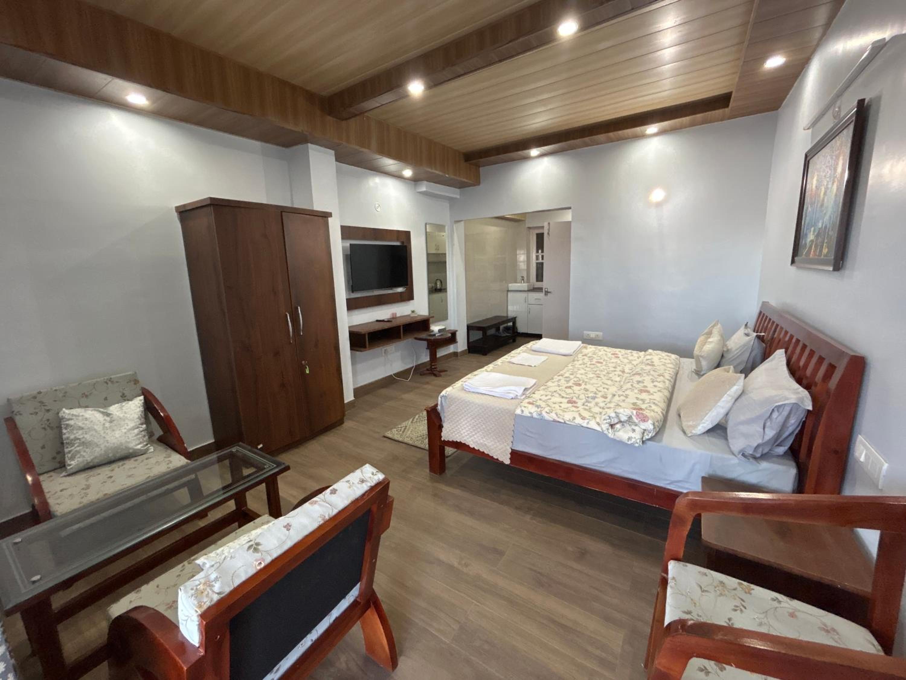 King Room with Mountain View