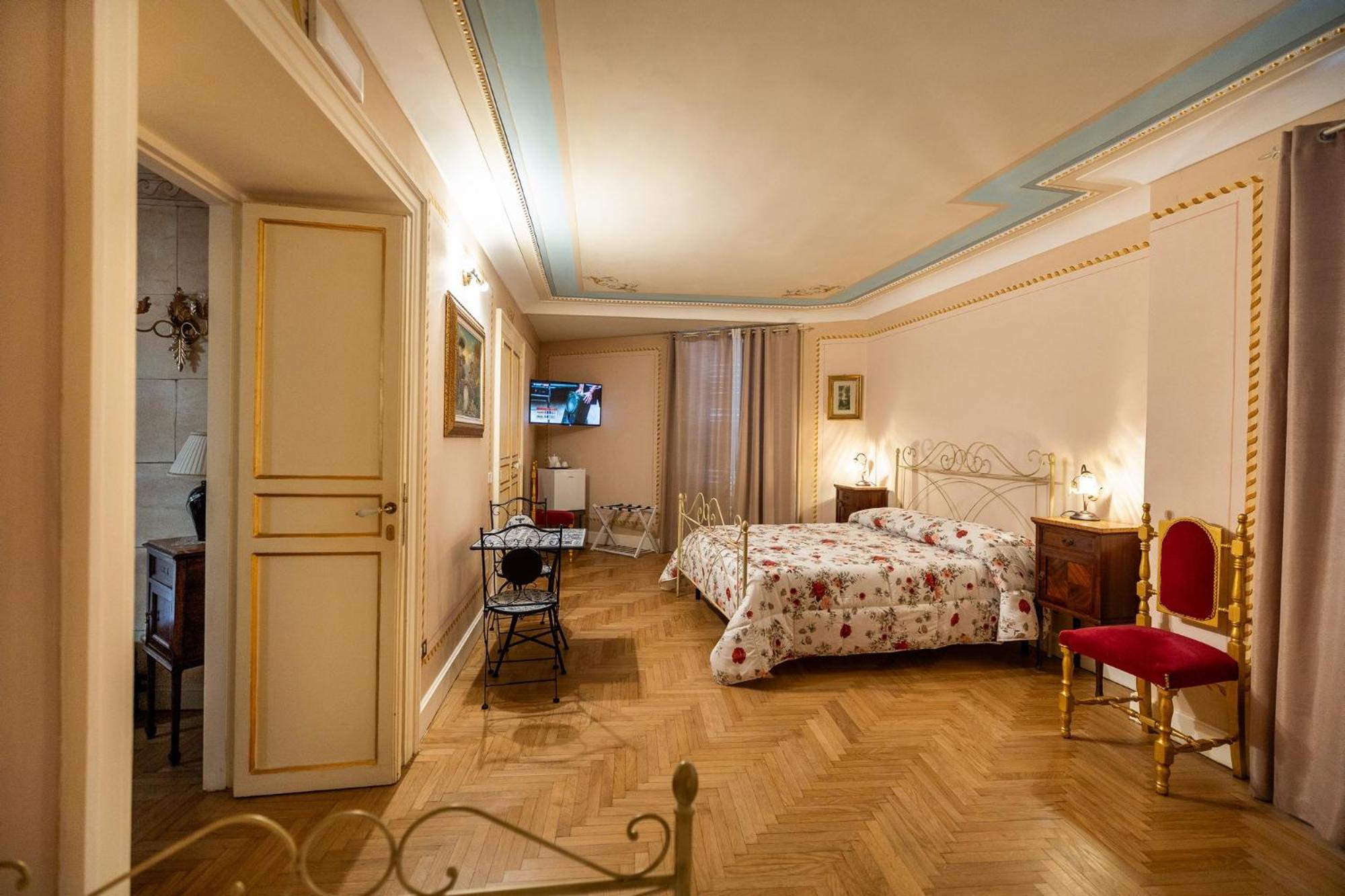 Triple Room with Private Bathroom