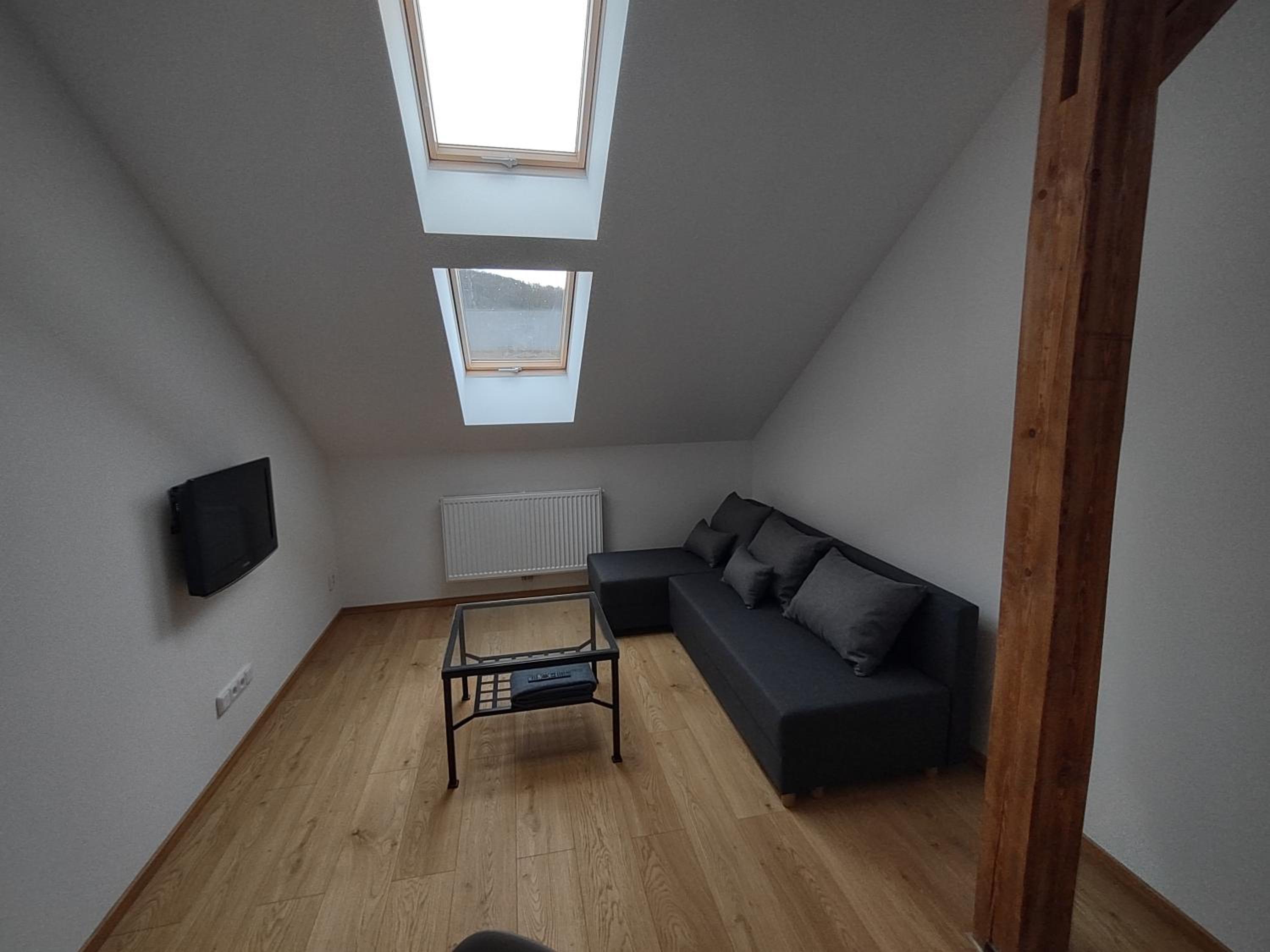 One-Bedroom Apartment photo 2