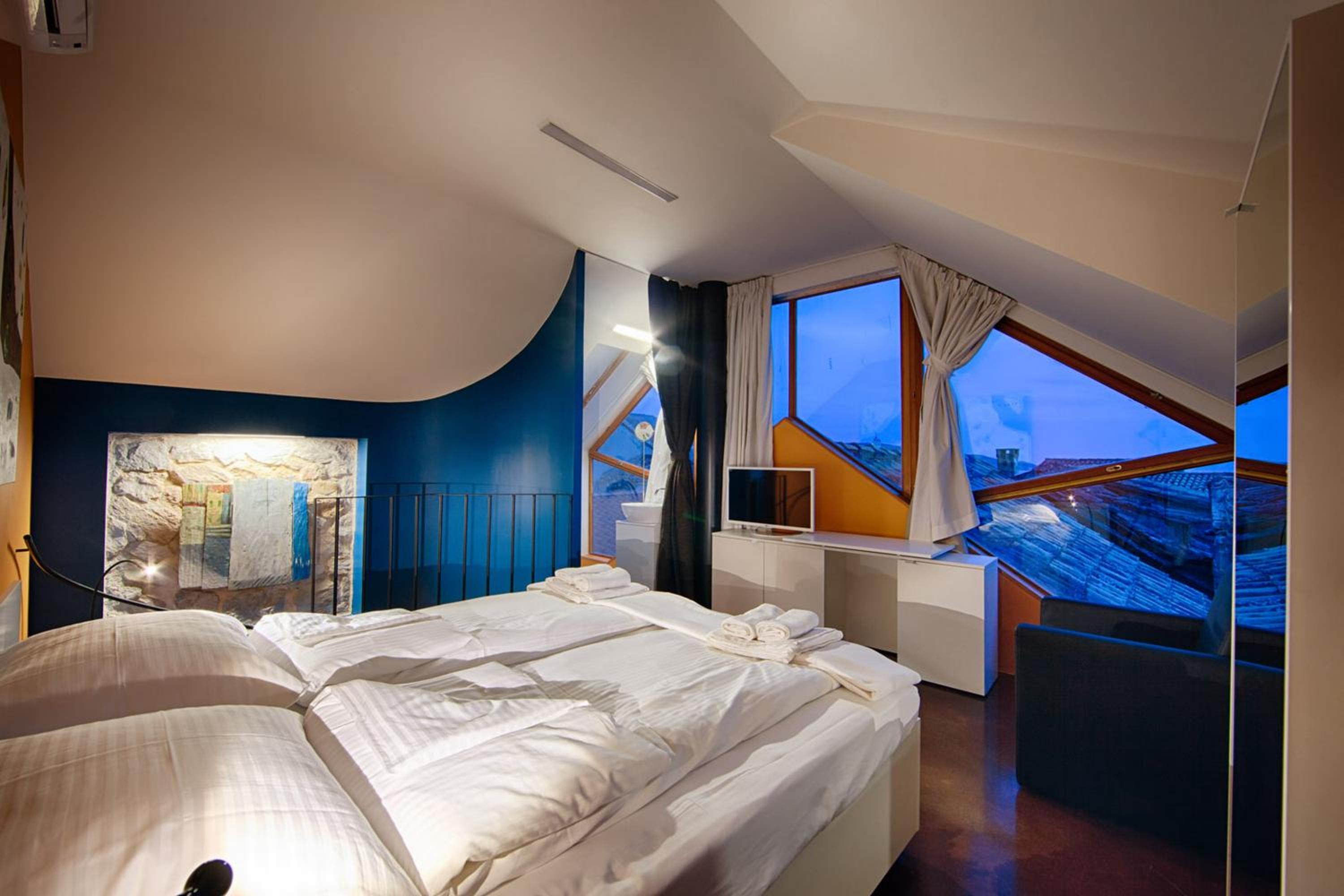 Four- Bedroom Villa With Terrace And Sea View photo 2