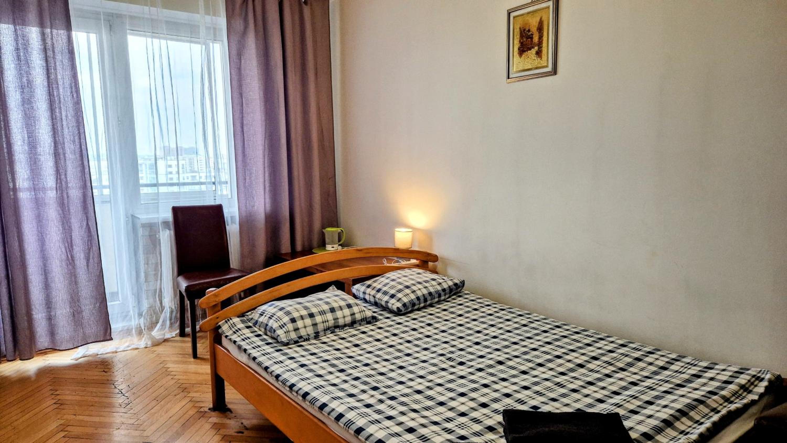 Double Room With Balcony - Photo 2