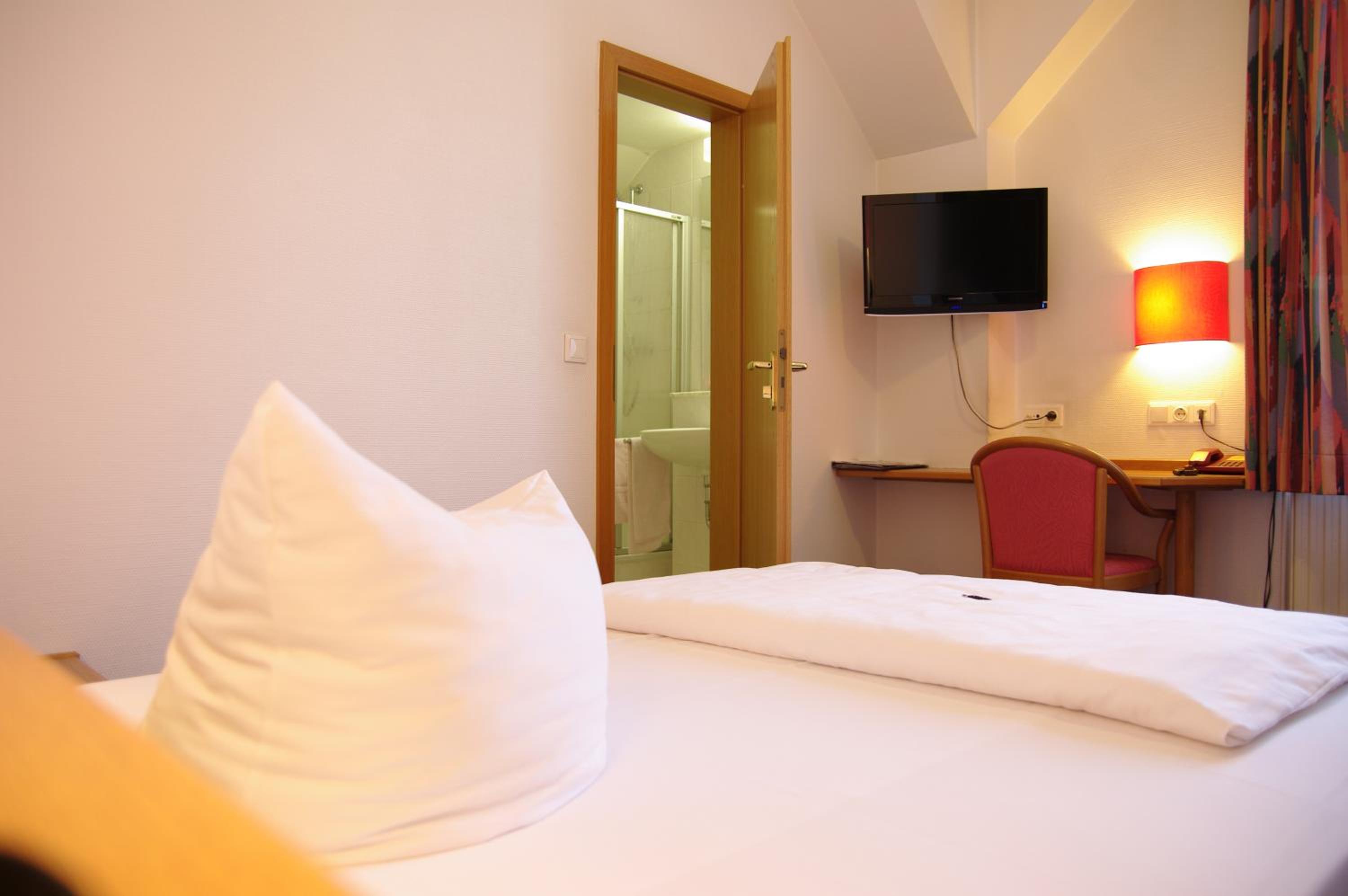Large Single Room