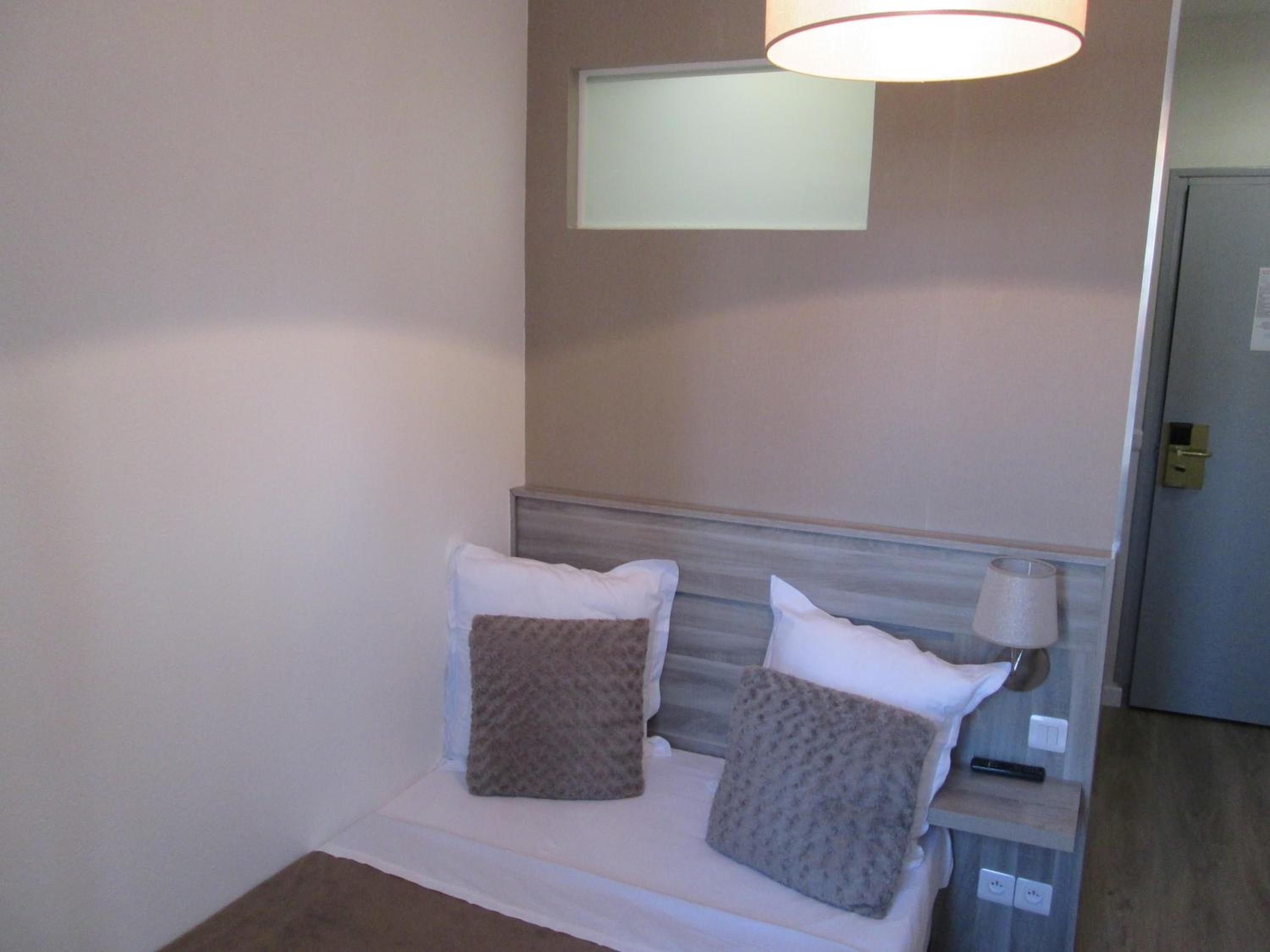 Single Room photo 3