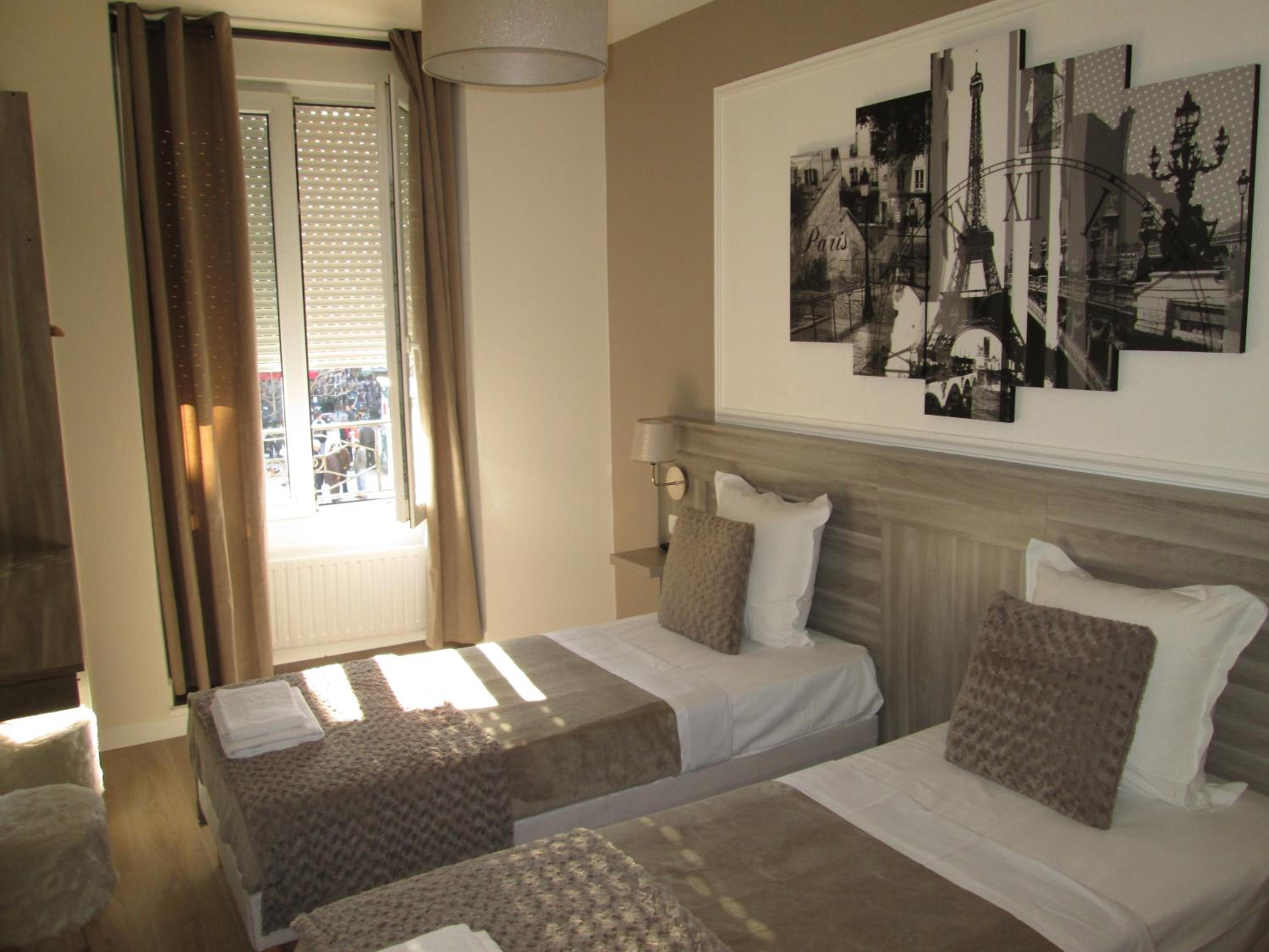 Standard Twin Room photo 2
