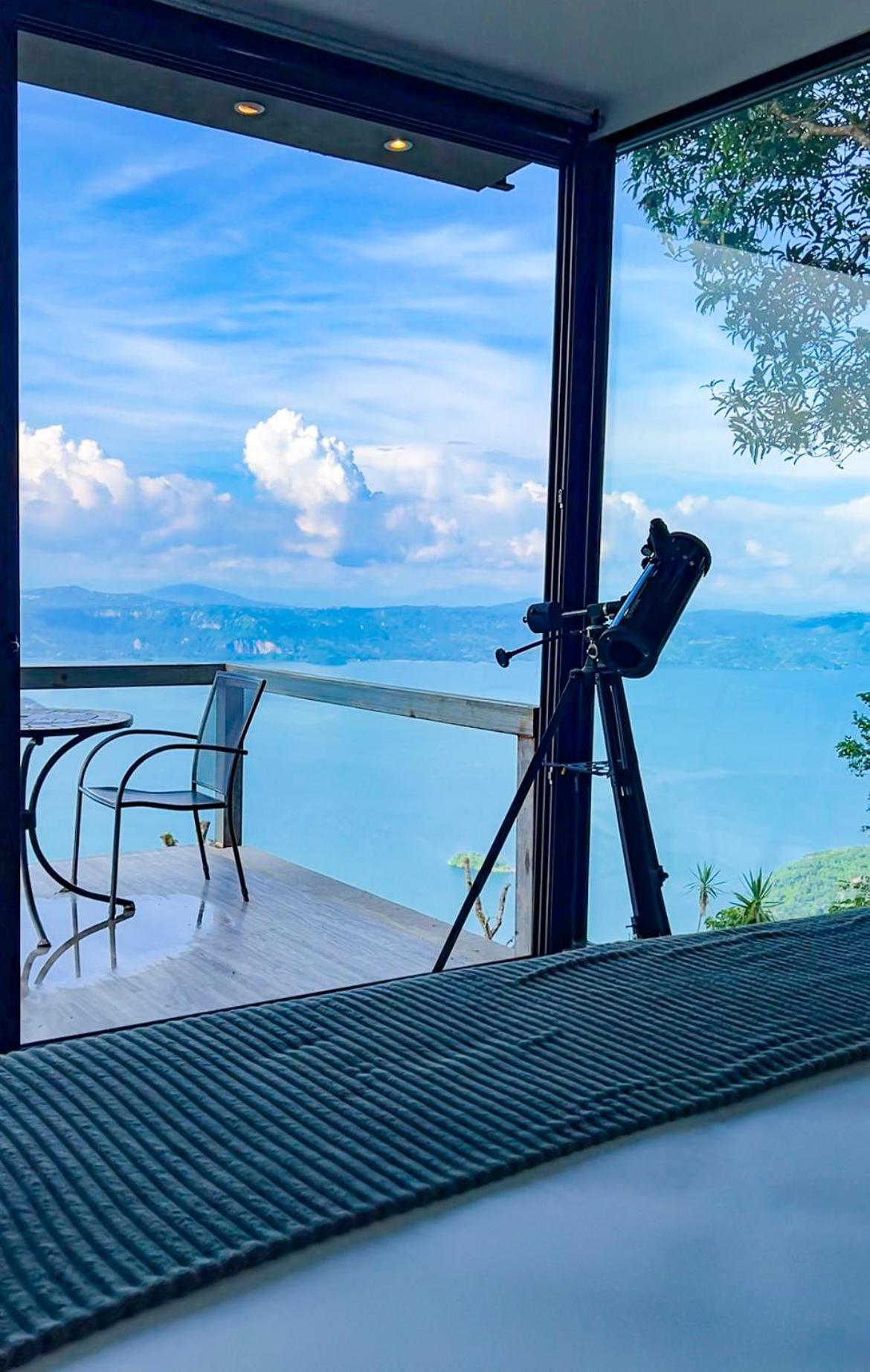 King Suite with Ocean View photo 2