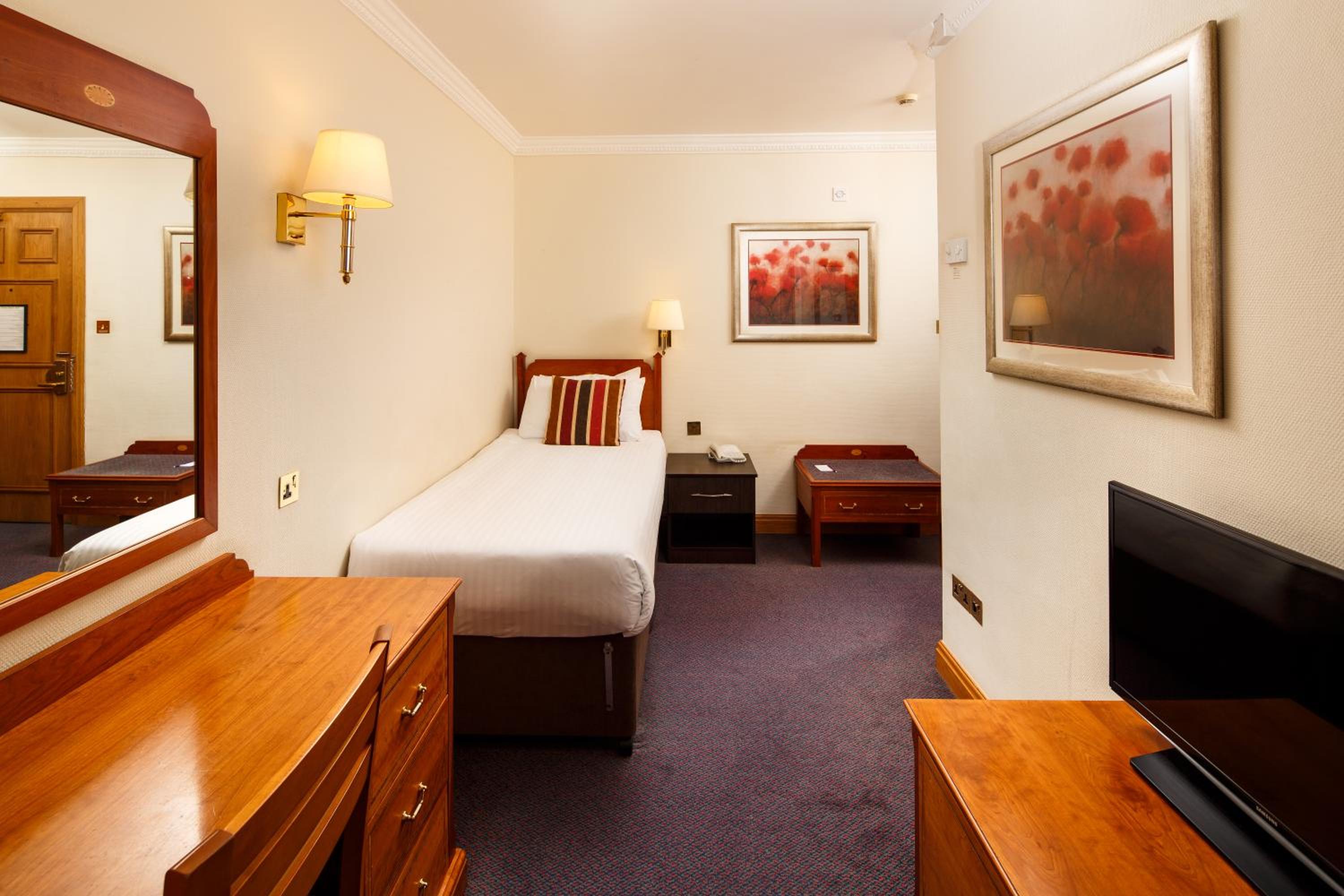 Classic Single Room - Photo 1