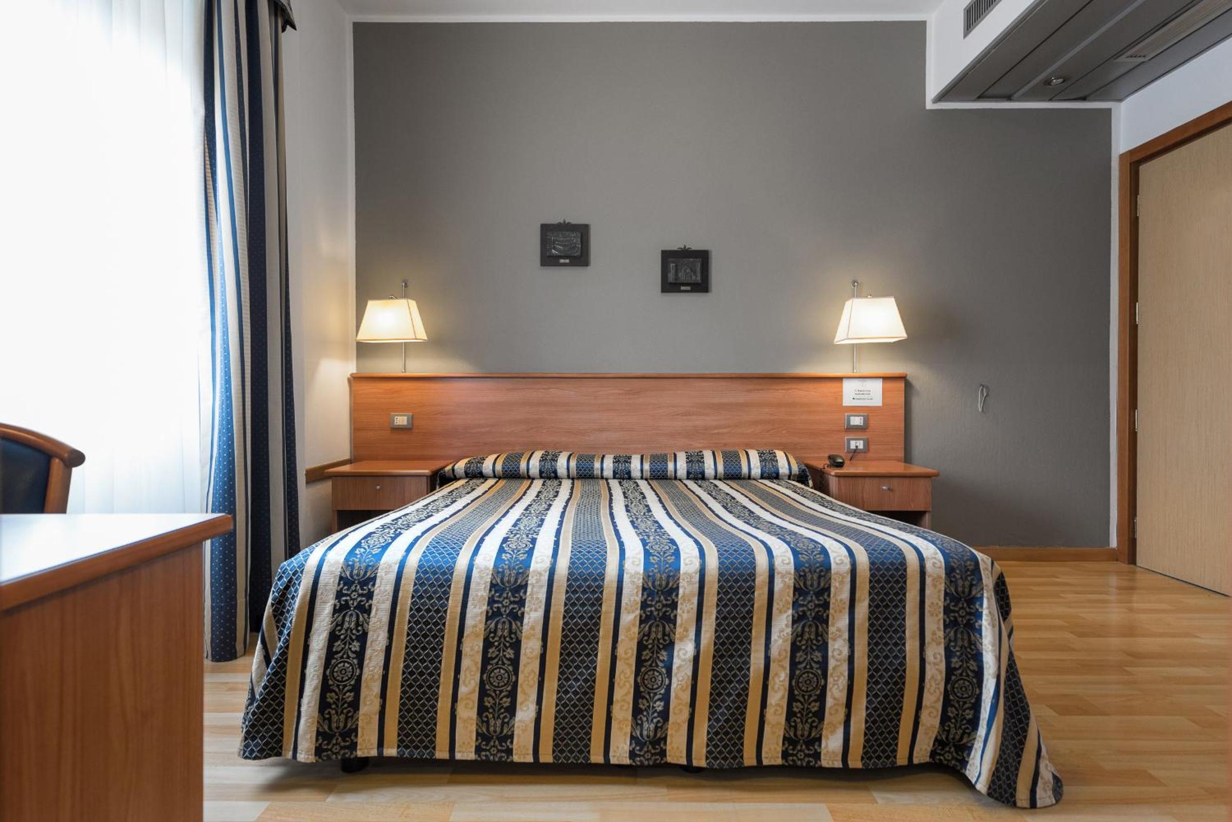 Double or Twin Room photo 1