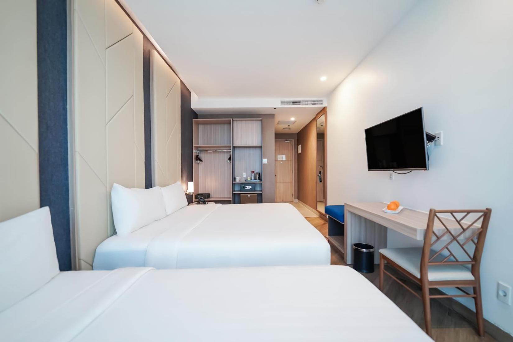 Deluxe Family Room - Photo 3