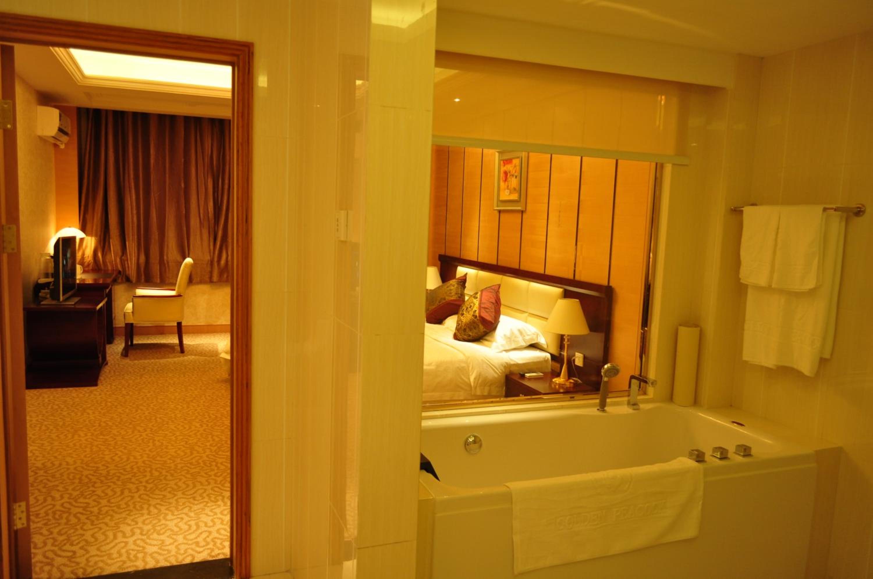 Executive Suite photo 2