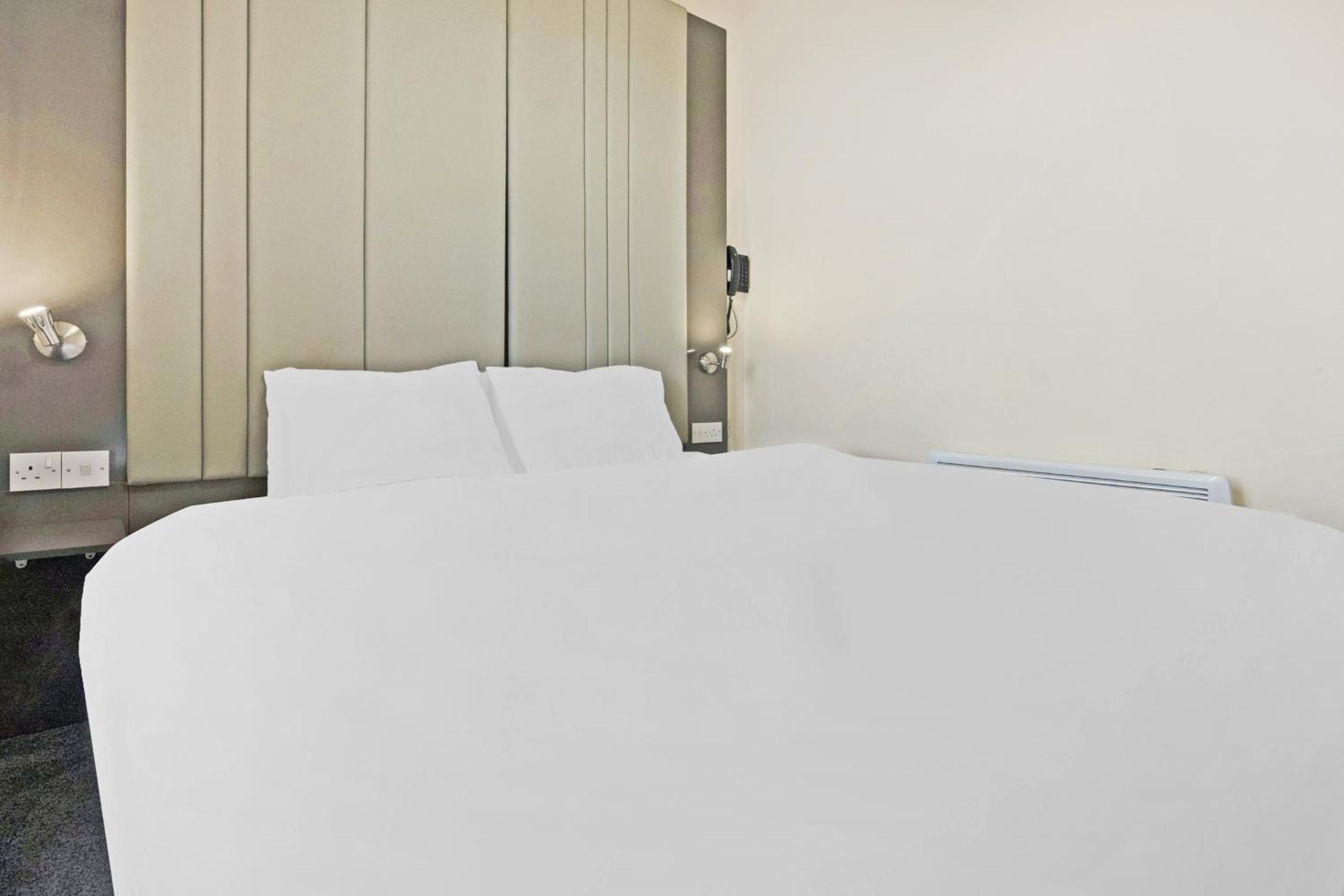 Standard Quadruple Room - Photo 5