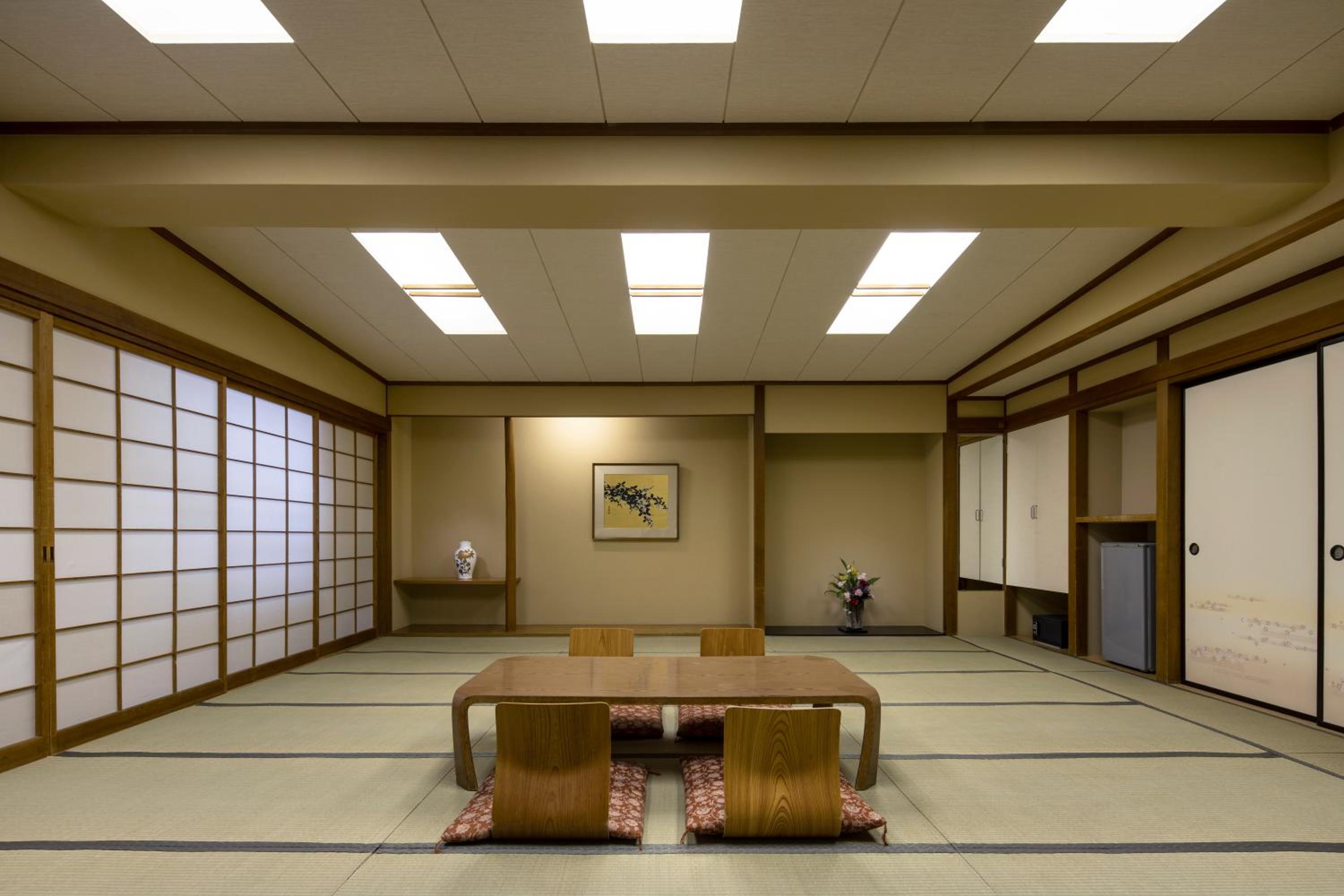 Standard Japanese-Style Large Room-South BLD - Buffet Dinner,Buffet Breakfast - Photo 5