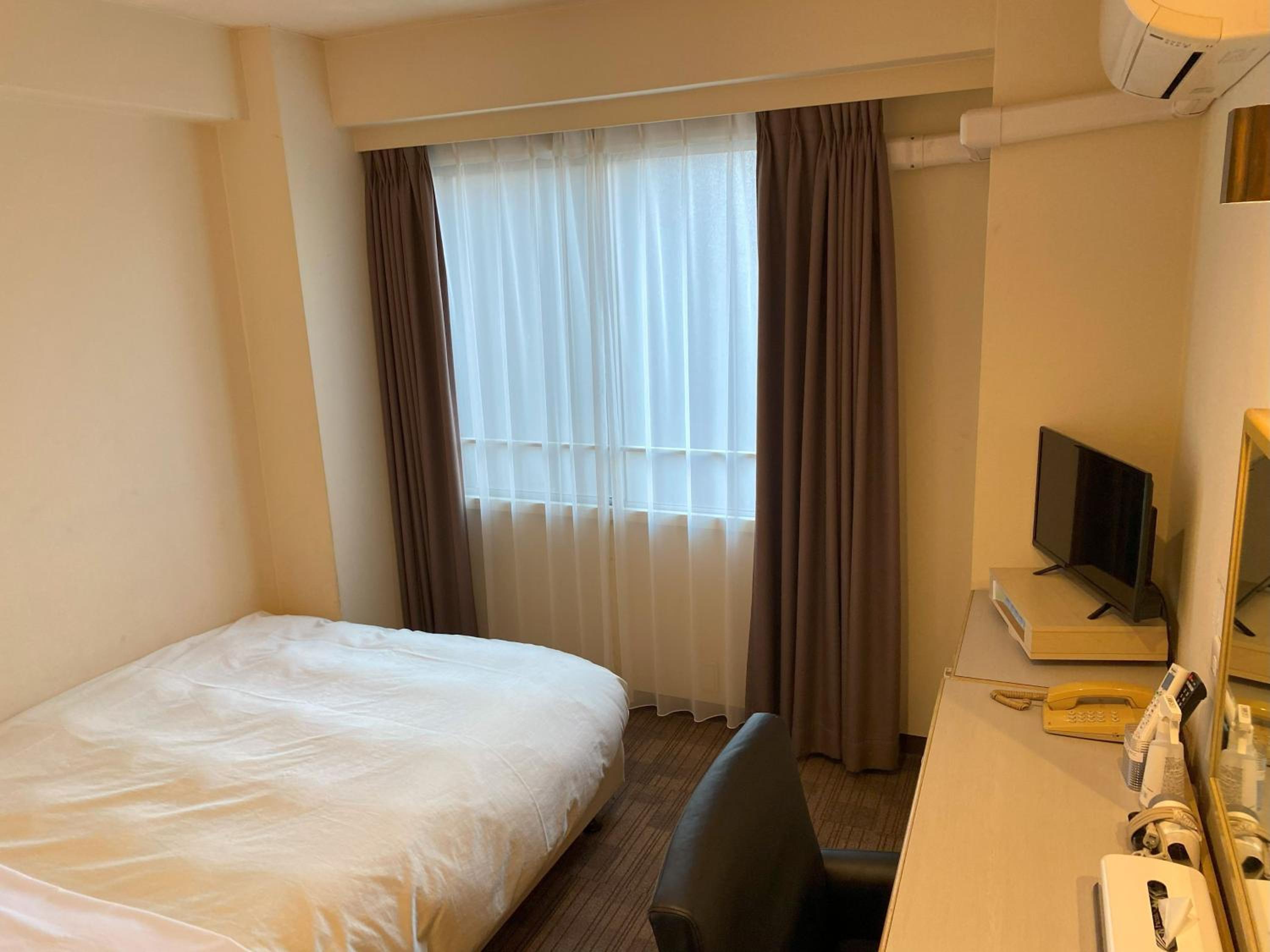 Double Room with Small Double Bed - Non-Smoking