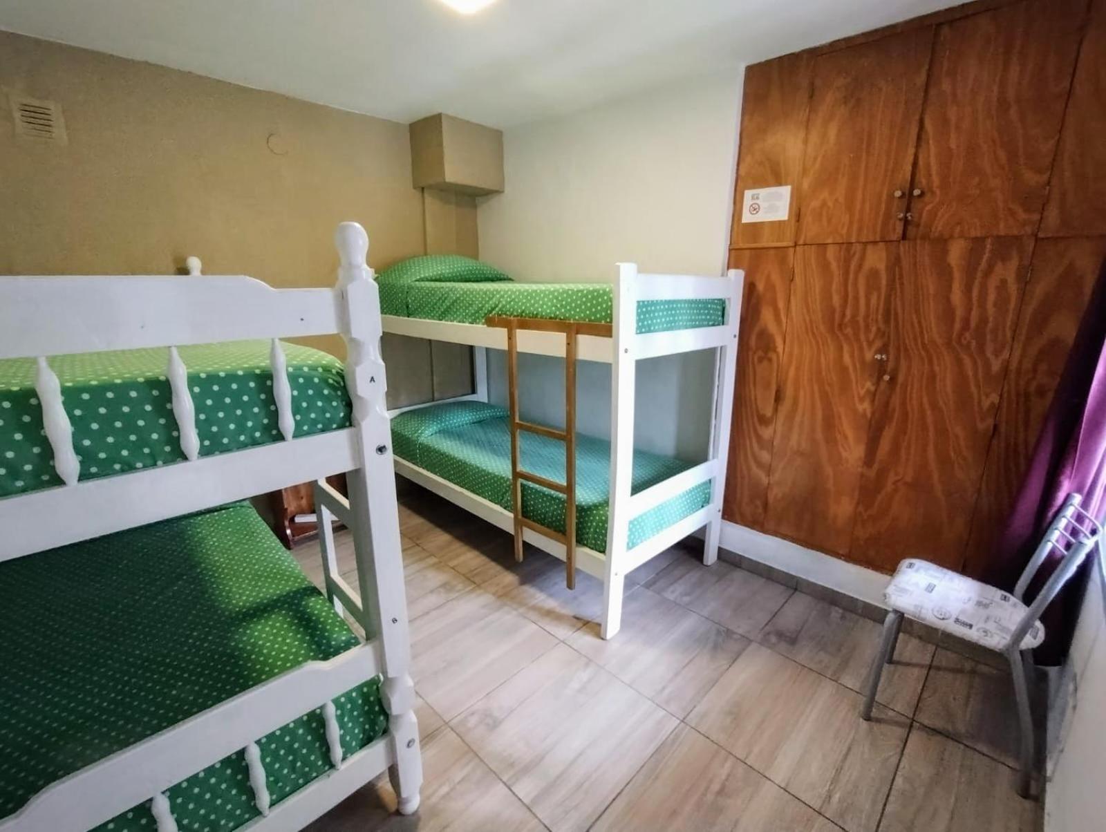 Bed in 4-Bed Mixed Dormitory Room photo 3