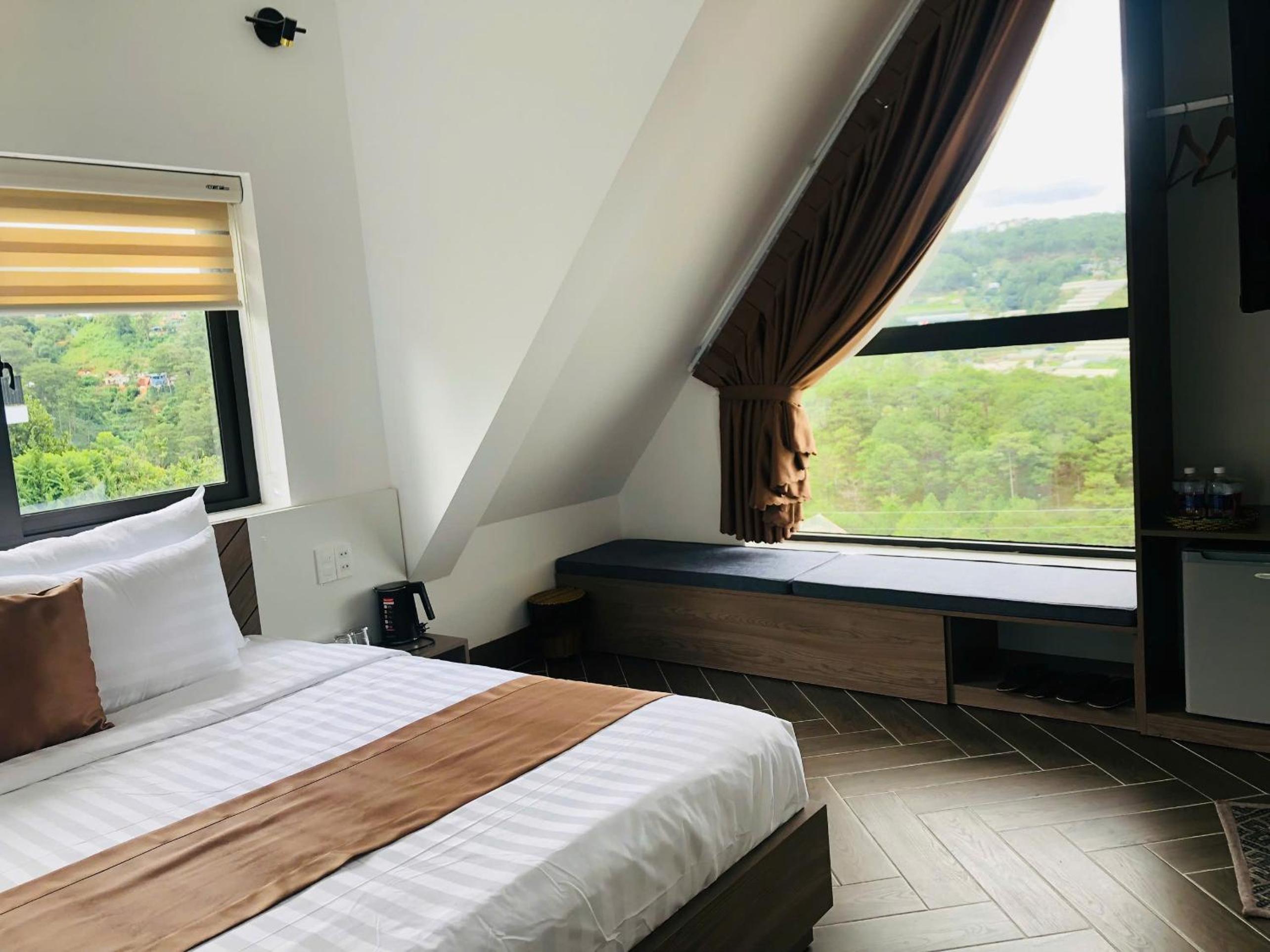 Double Room with Mountain View - Photo 4