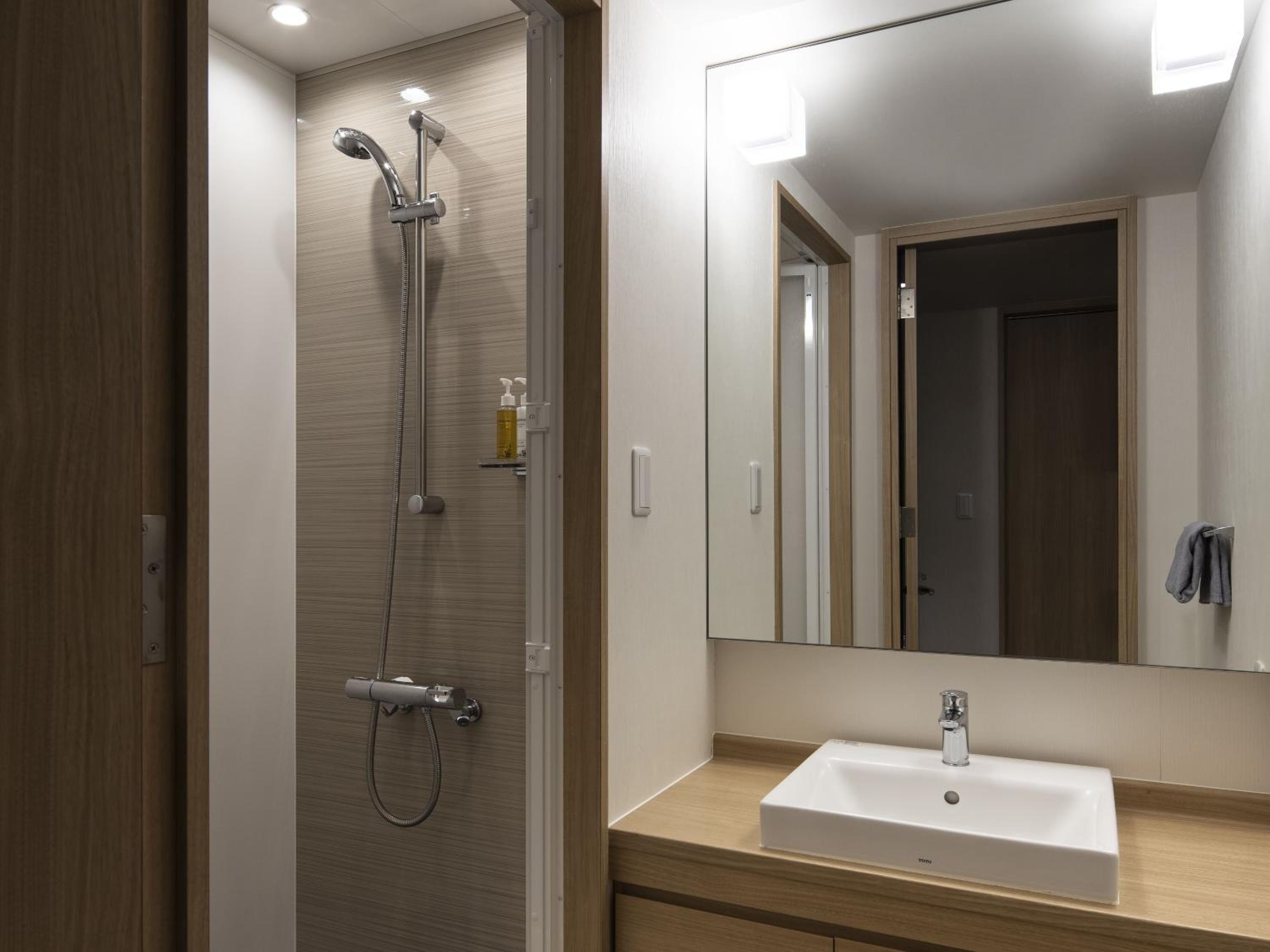 Superior Twin Room with Tatami Area-East BLD - Photo 2