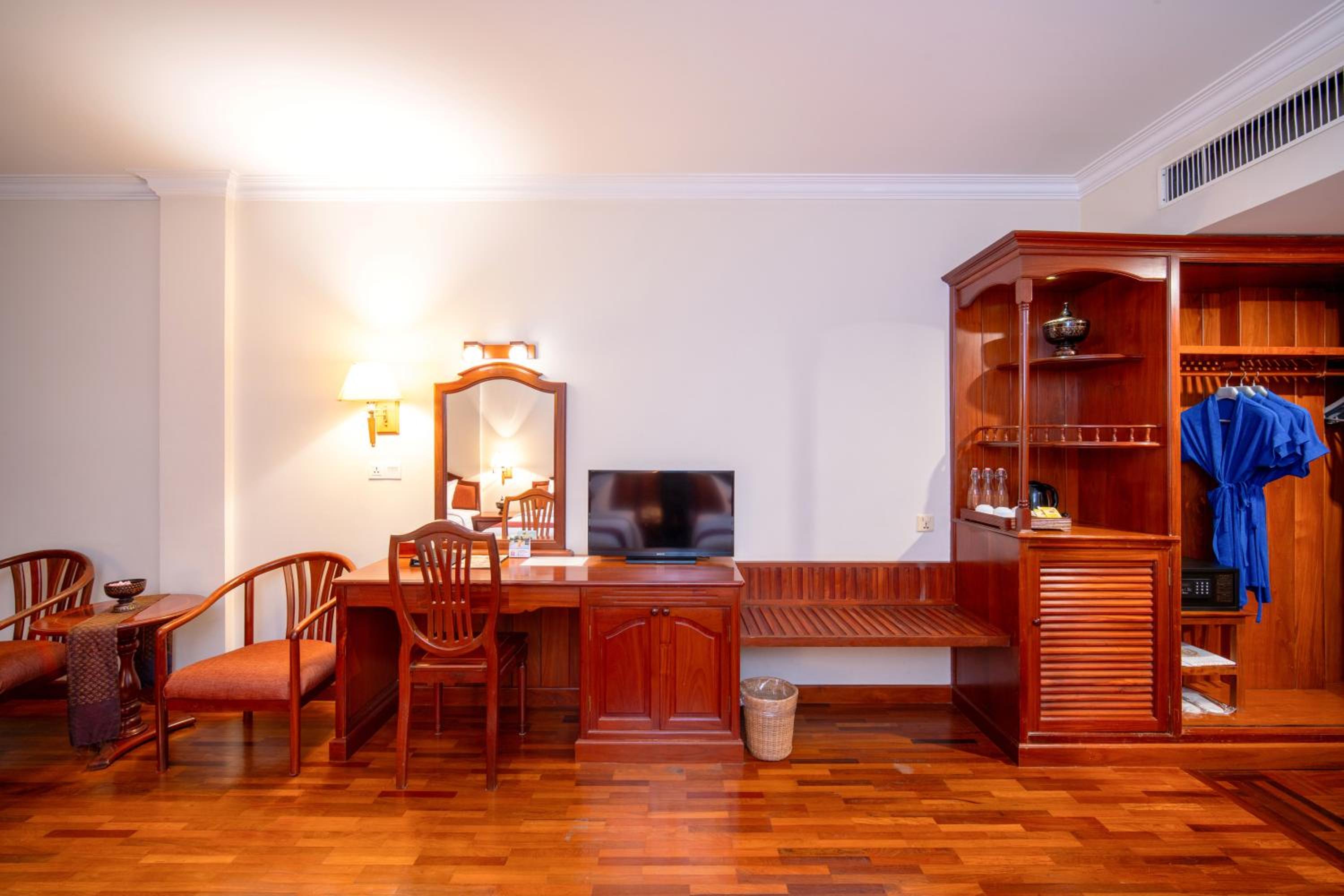 Deluxe Triple Room - Photo 4