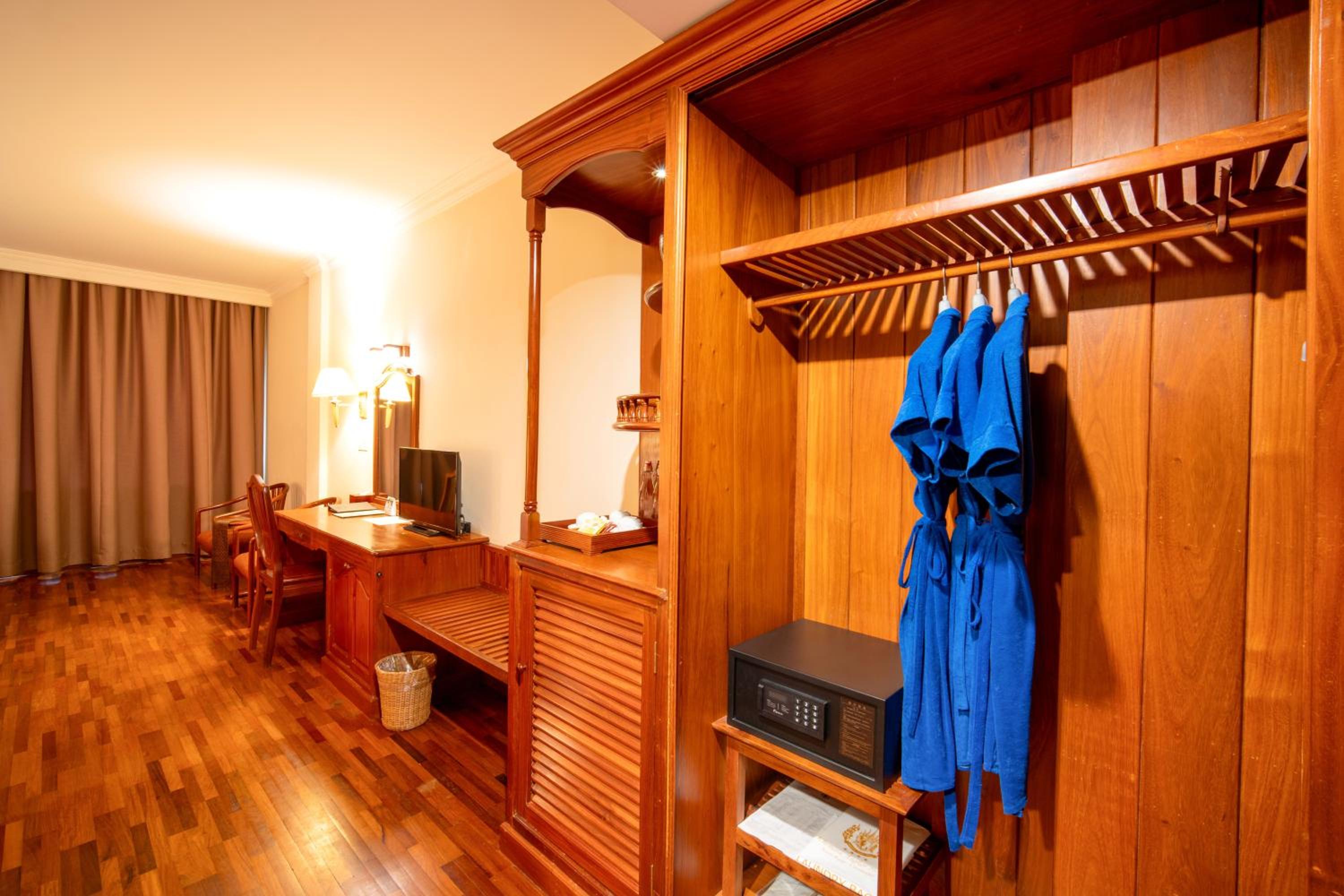 Deluxe Triple Room - Photo 3