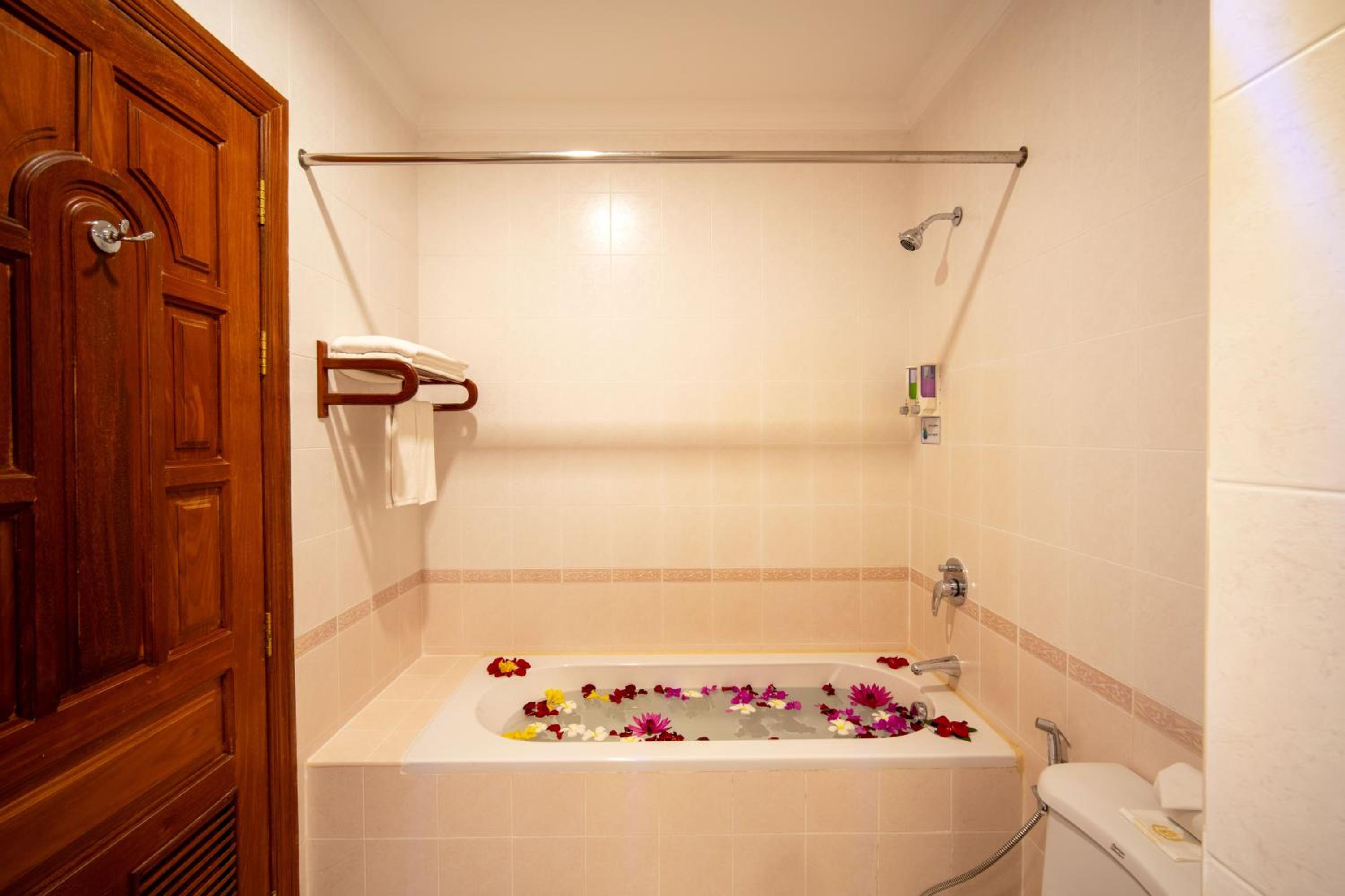 Deluxe Triple Room - Photo 6