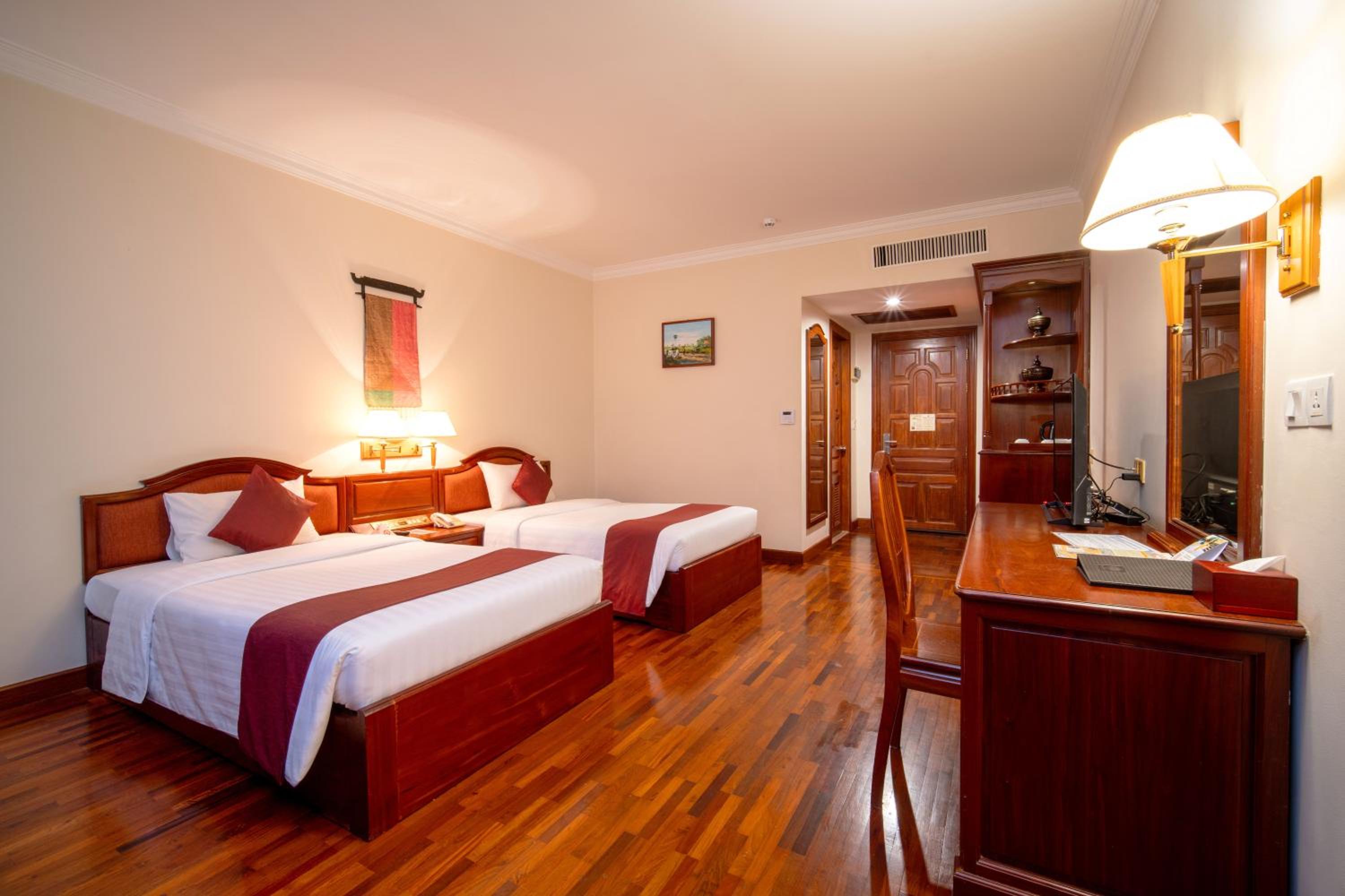 Deluxe Twin Room - Photo 1