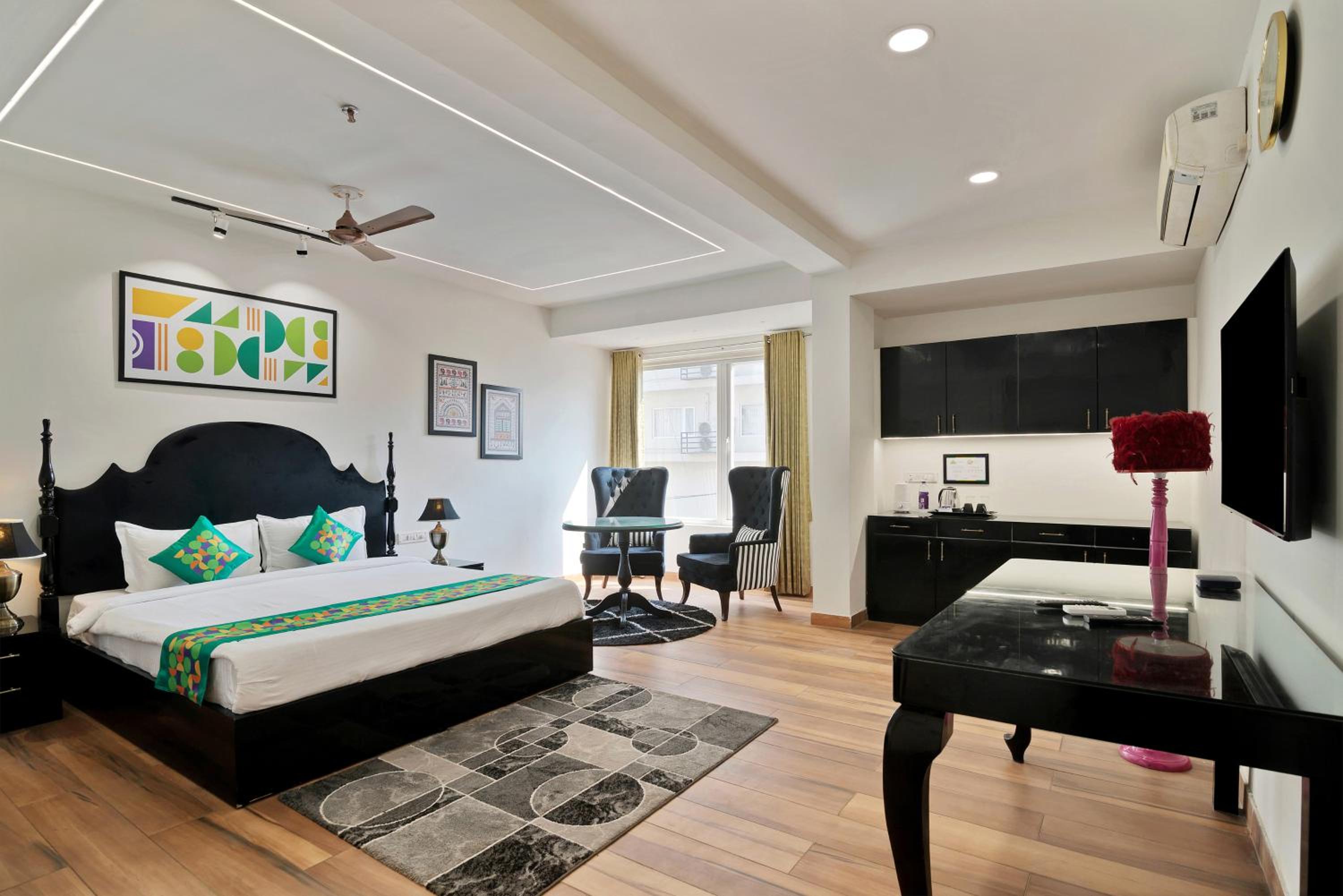 Spacious Superior Room photo 1