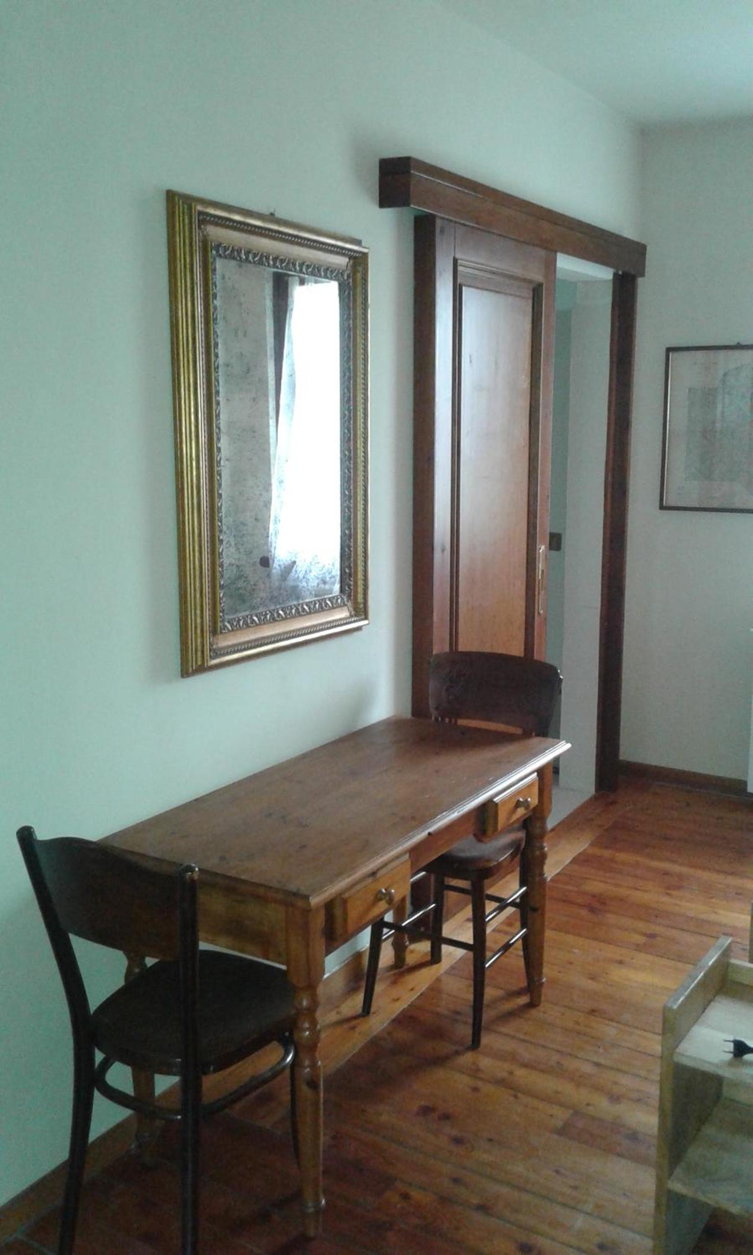 Twin Room with Private Bathroom - Photo 2