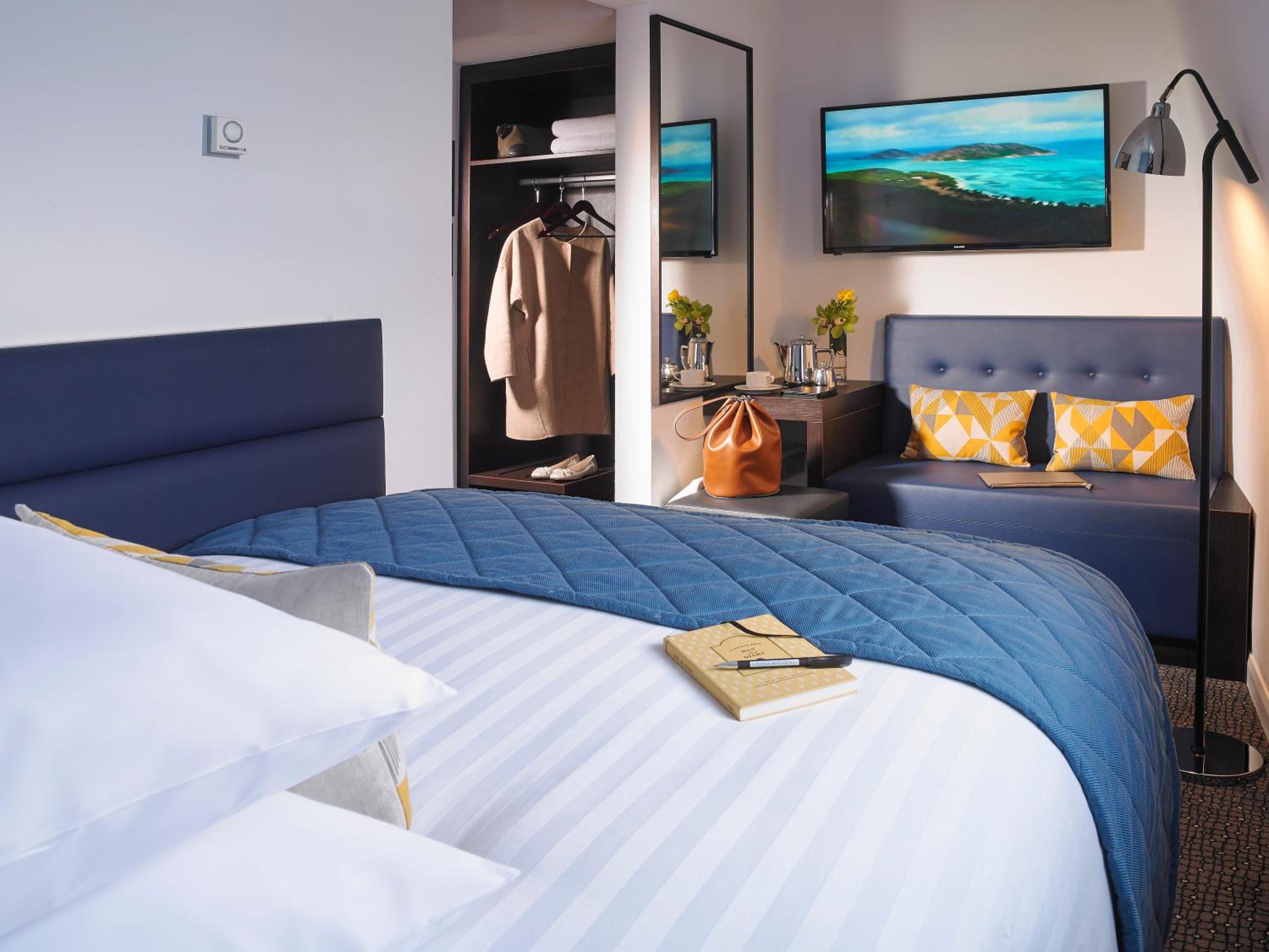 Budget Double Room thumbnail 5