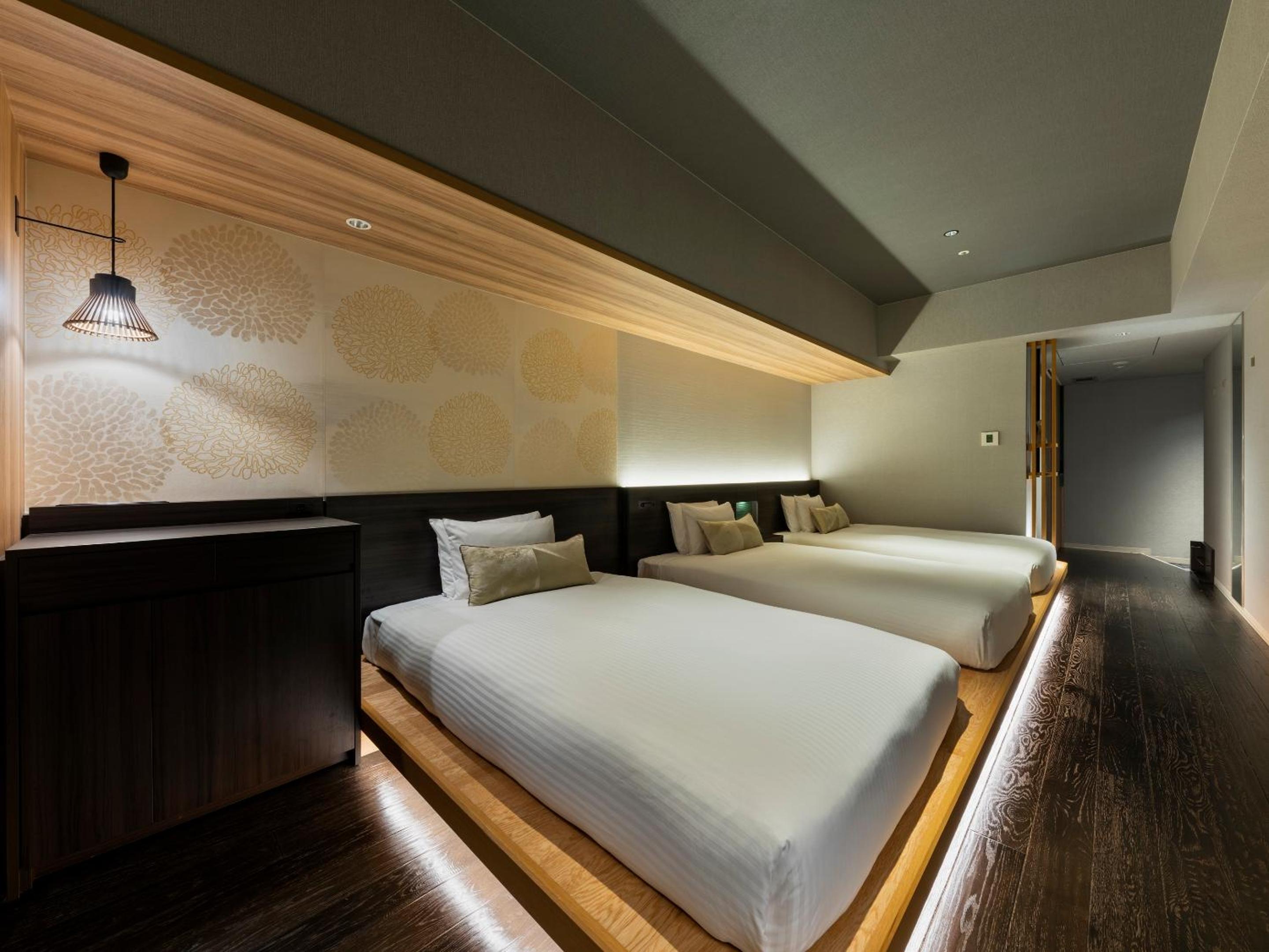Deluxe Triple Room photo 2