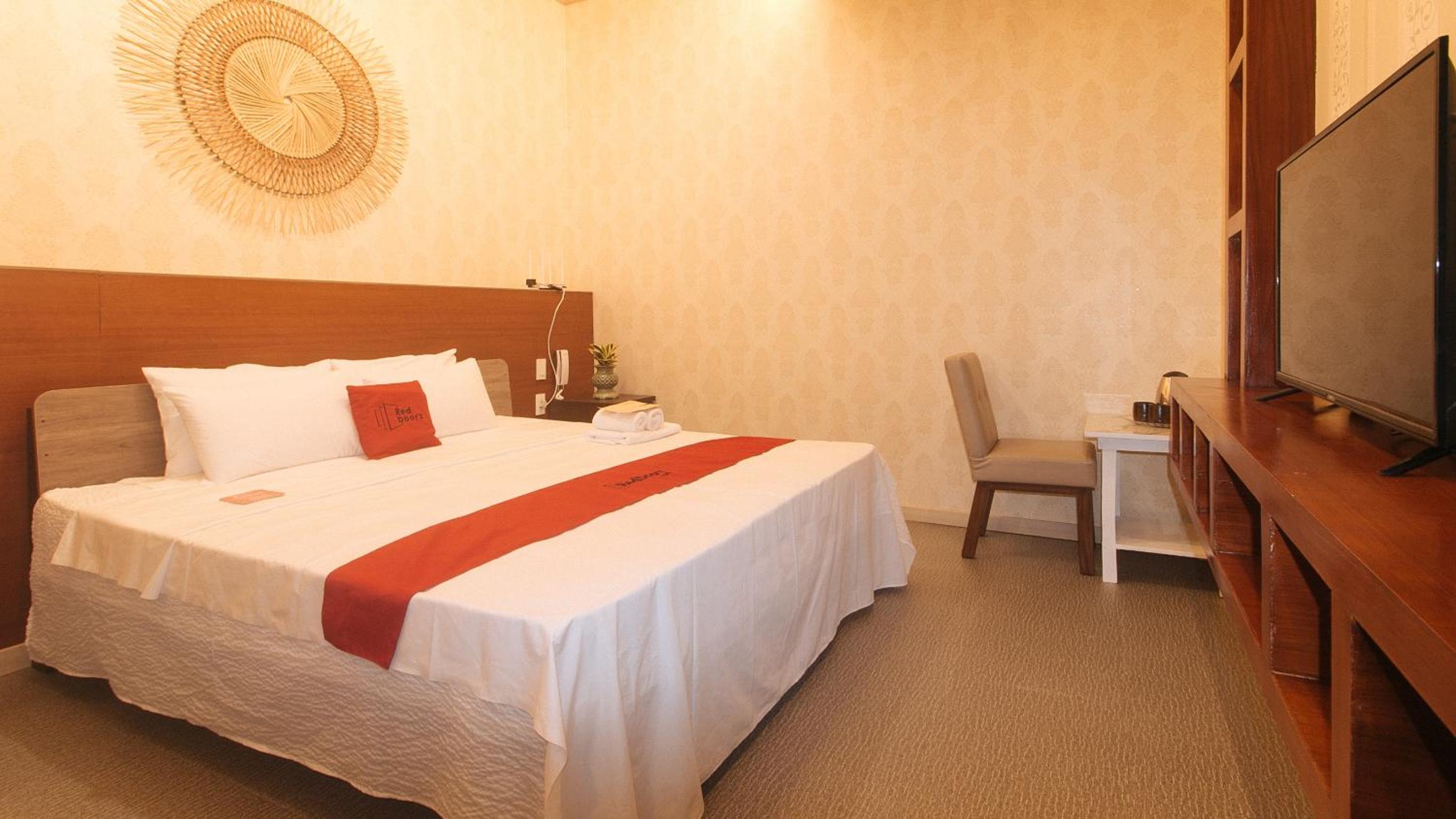 Deluxe Room - Photo 1