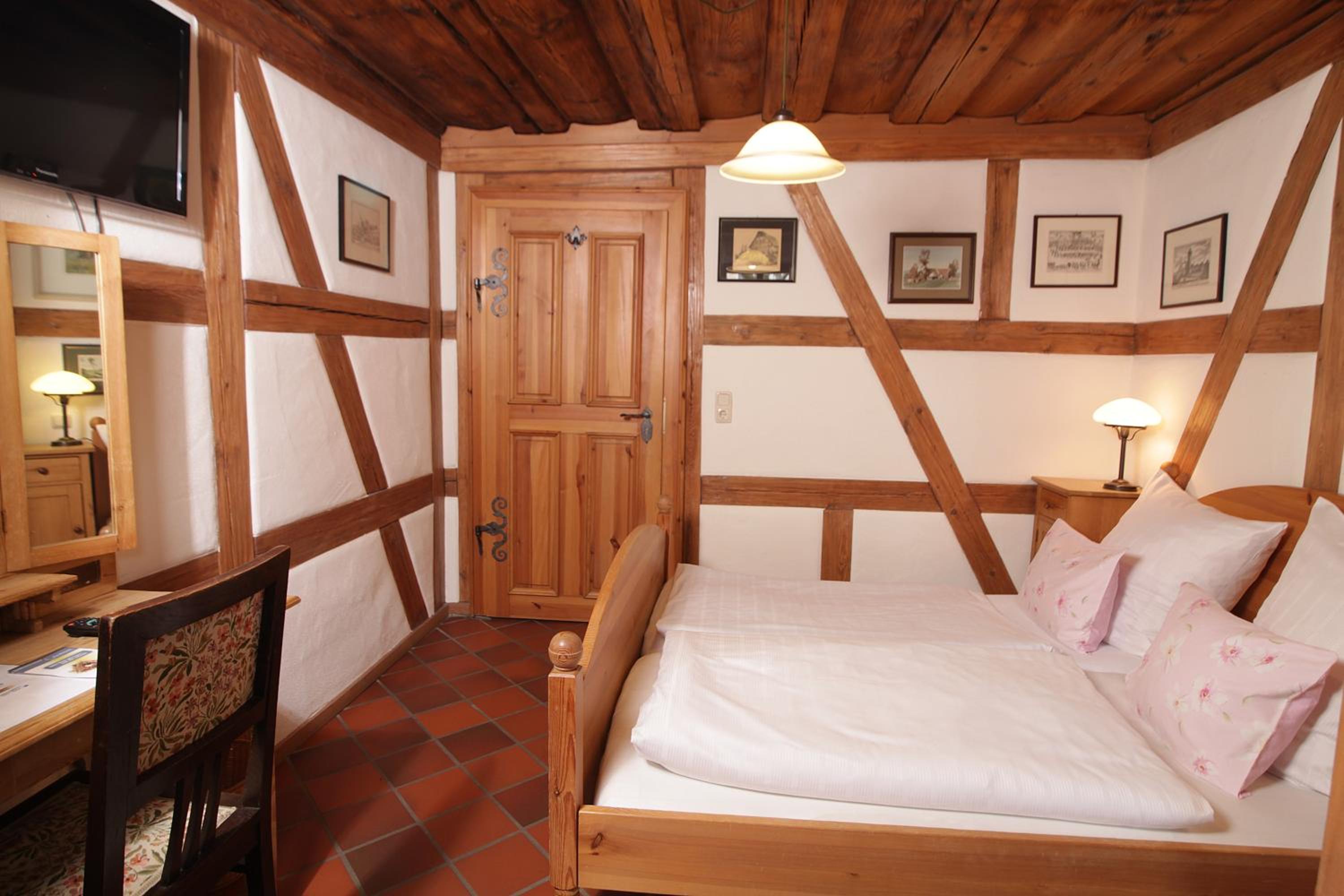 Double Room - Photo 28