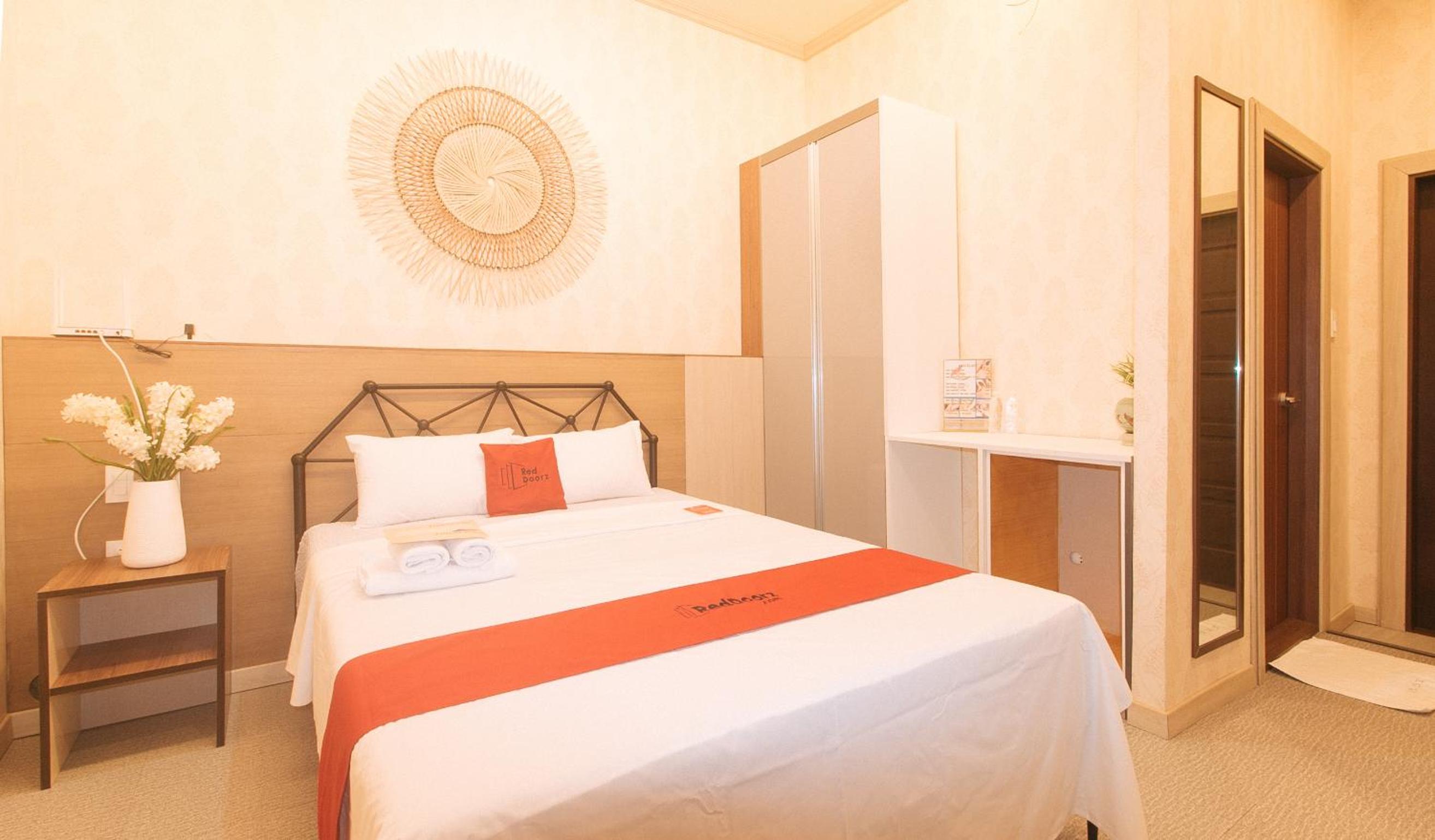 Standard Double Room - Photo 14