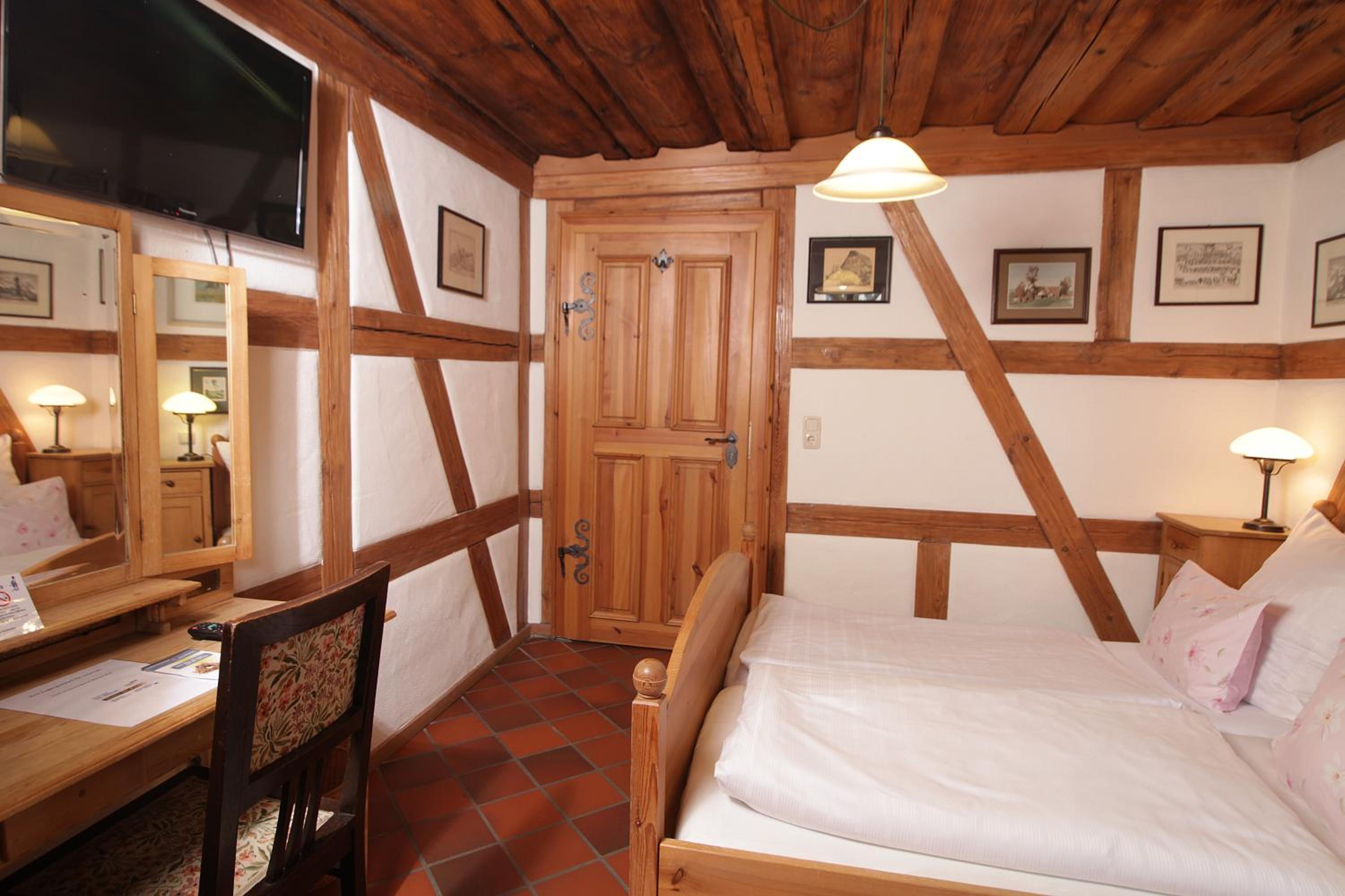 Double Room - Photo 14