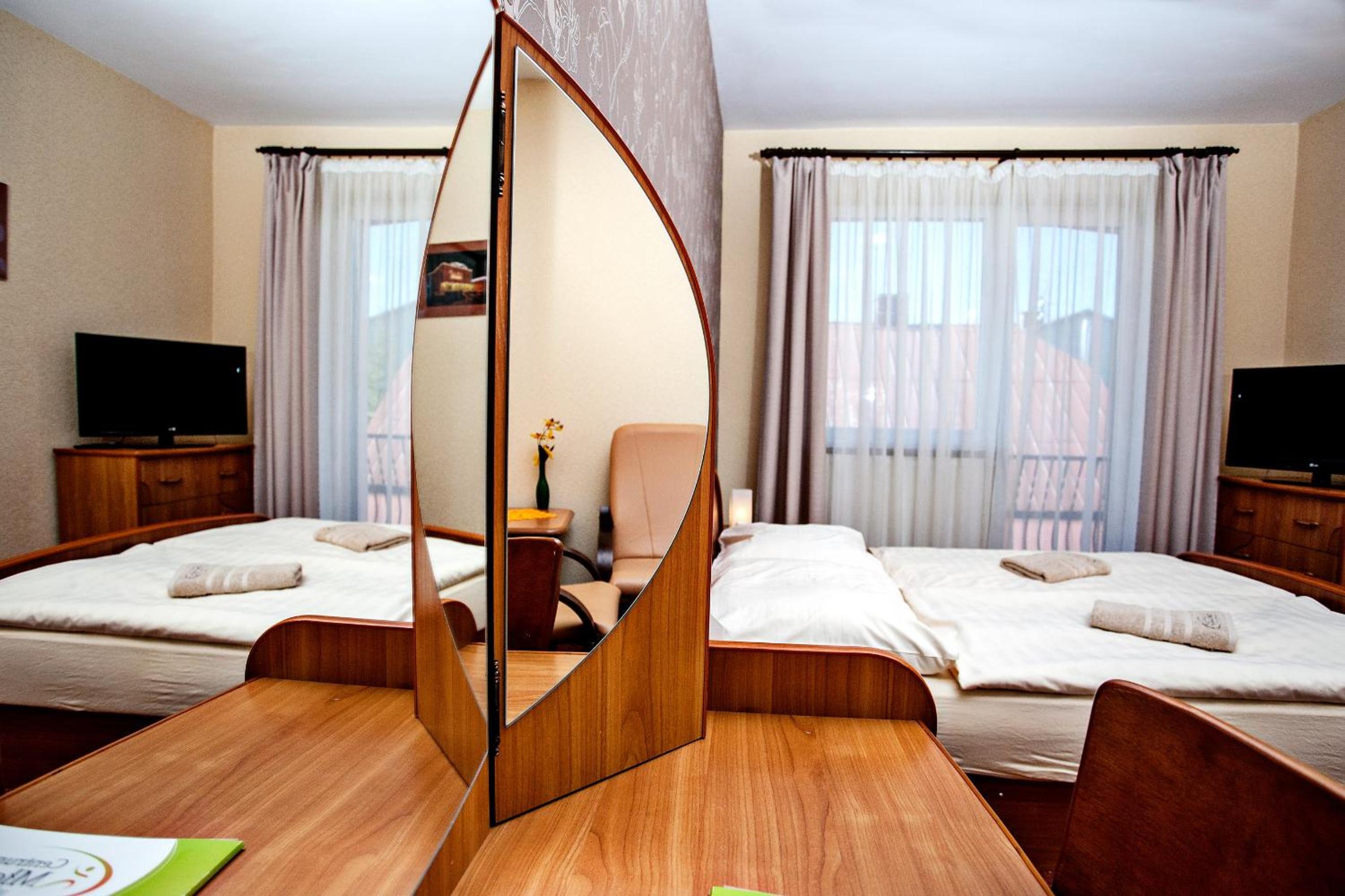 Double or Twin Room photo 2