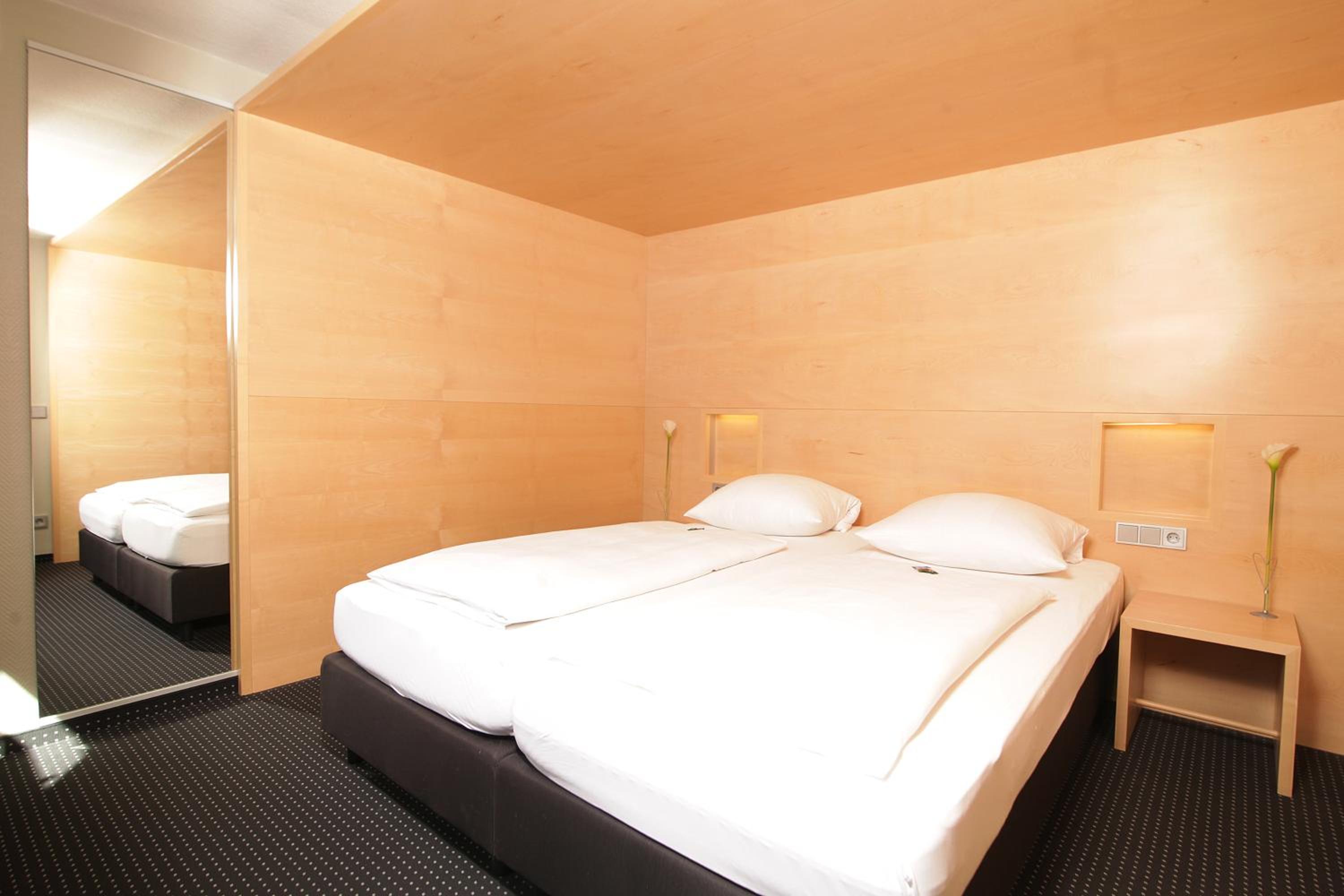 Two-Bedroom Suite - Photo 6