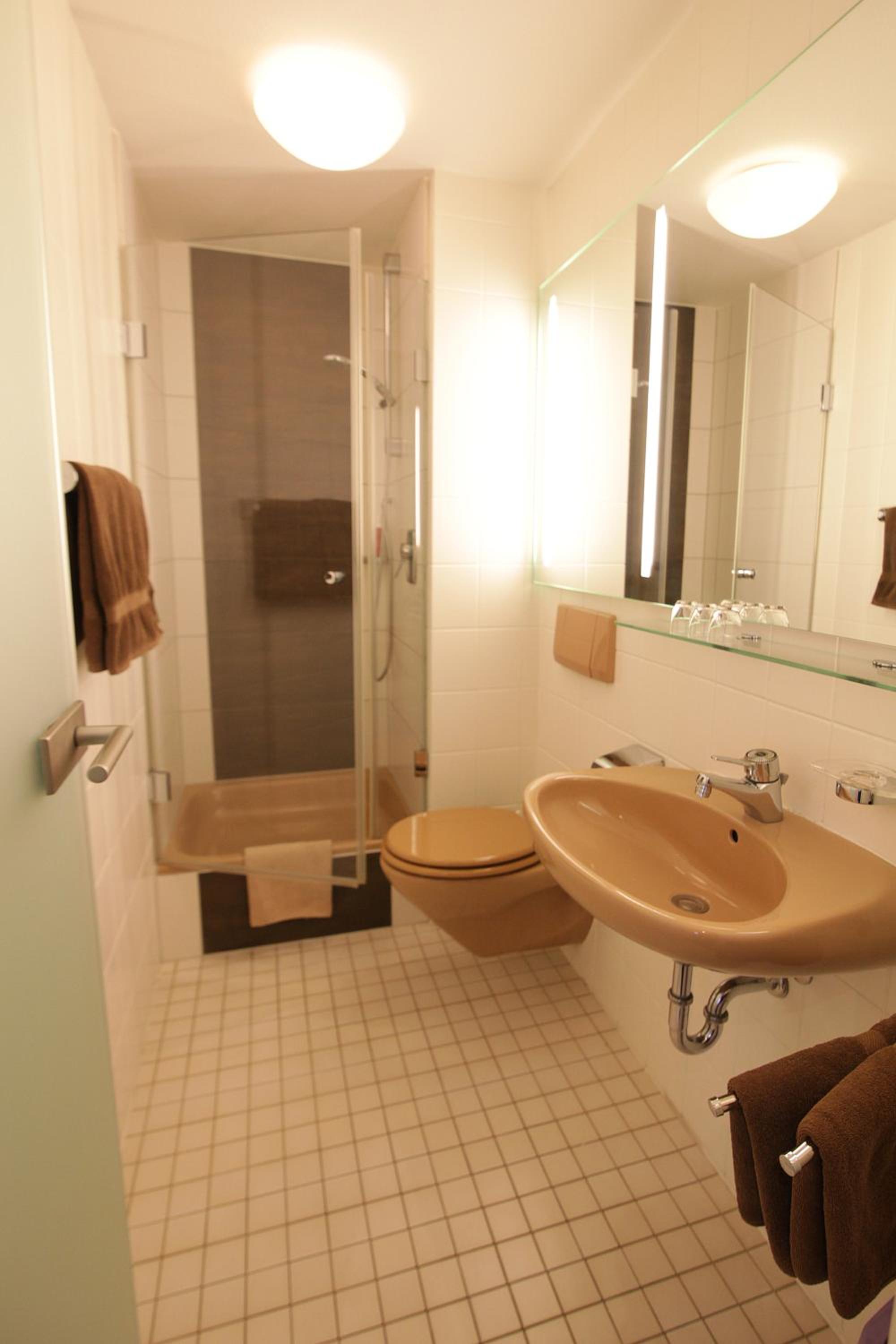 Double Room - Photo 16