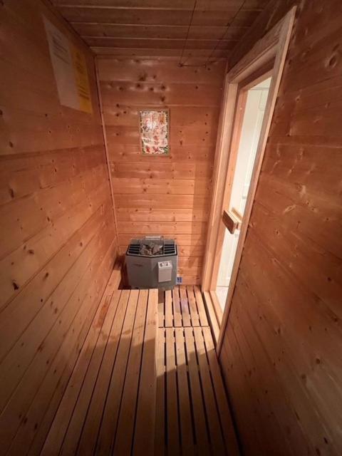 Three-Bedroom House - Photo 7
