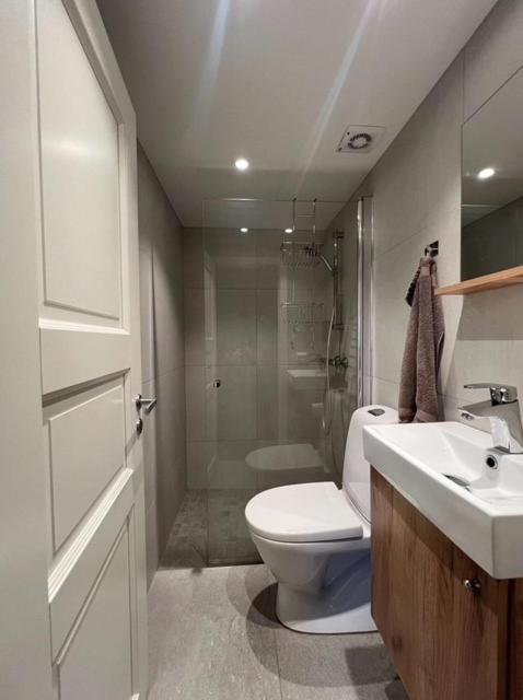 Three-Bedroom House - Photo 8