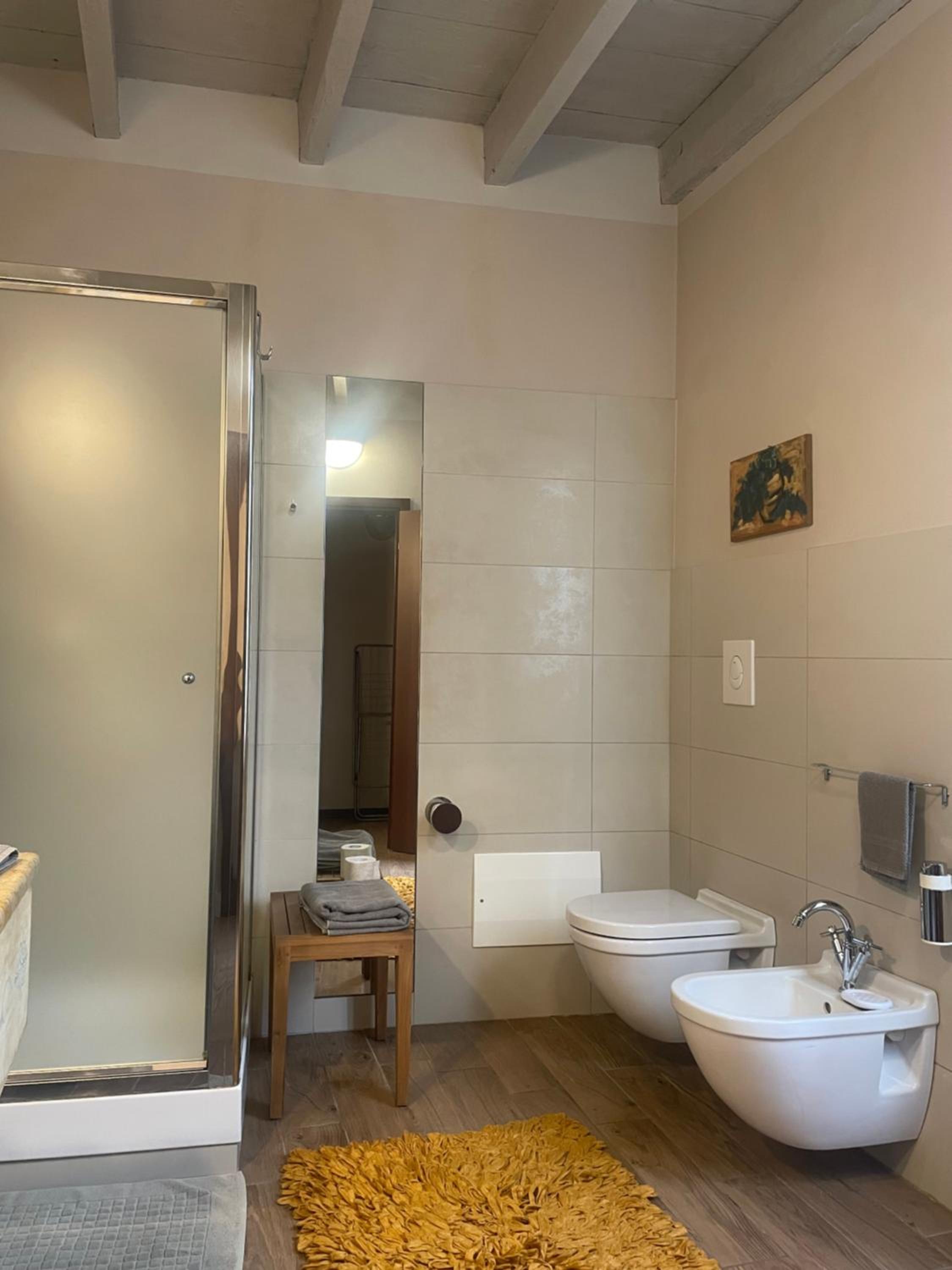 One-Bedroom Suite - Photo 2